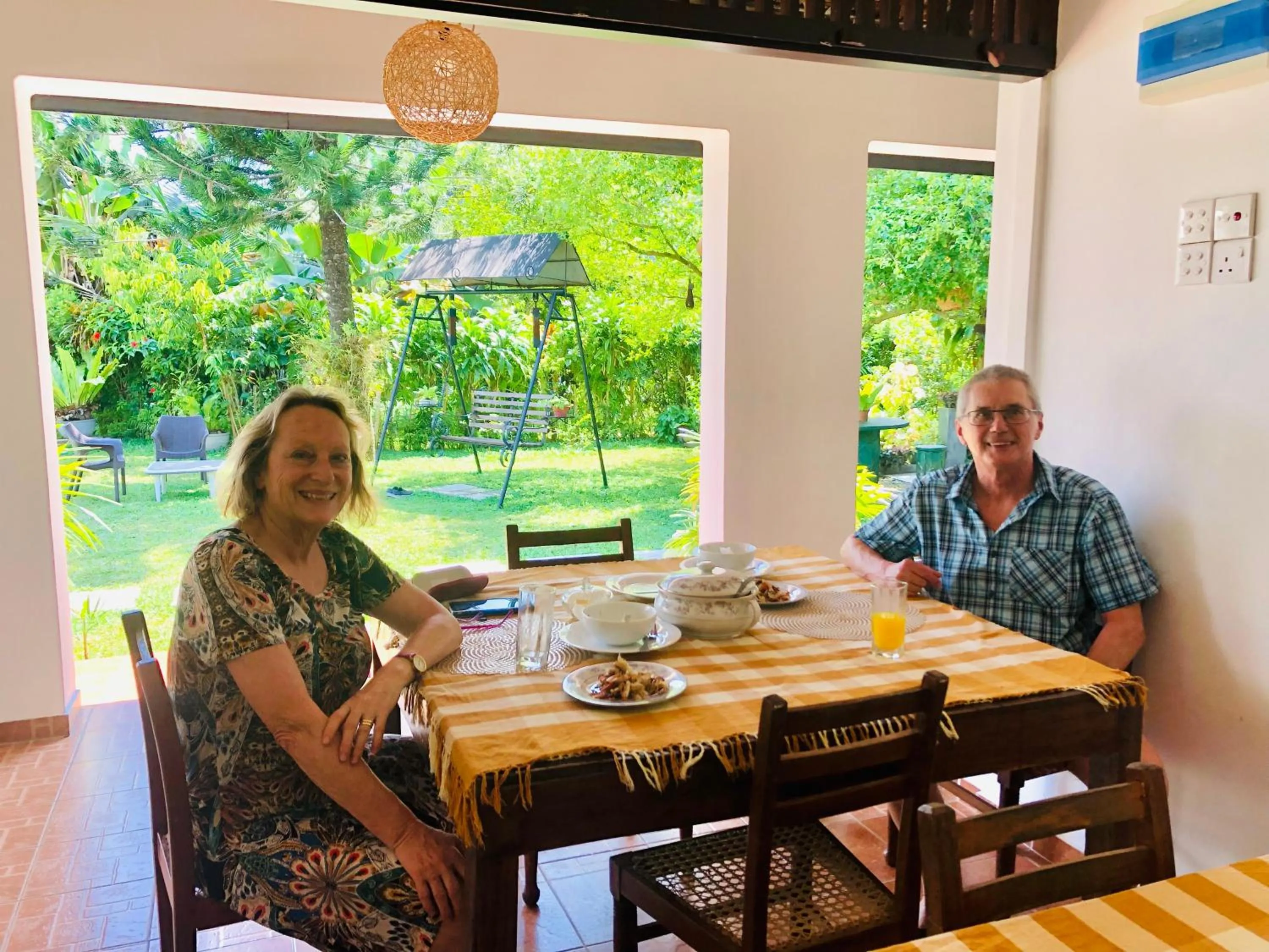 Food and drinks in Shanthi Boutique Villa