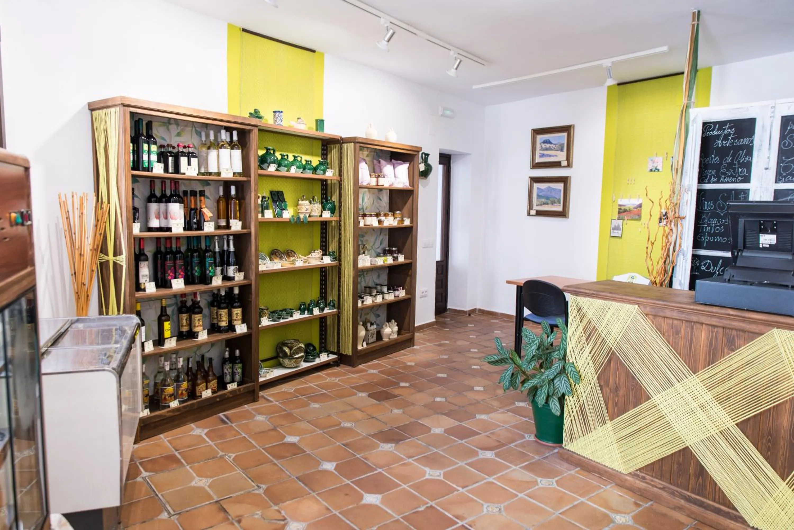 On-site shops in Hotel Zuhayra