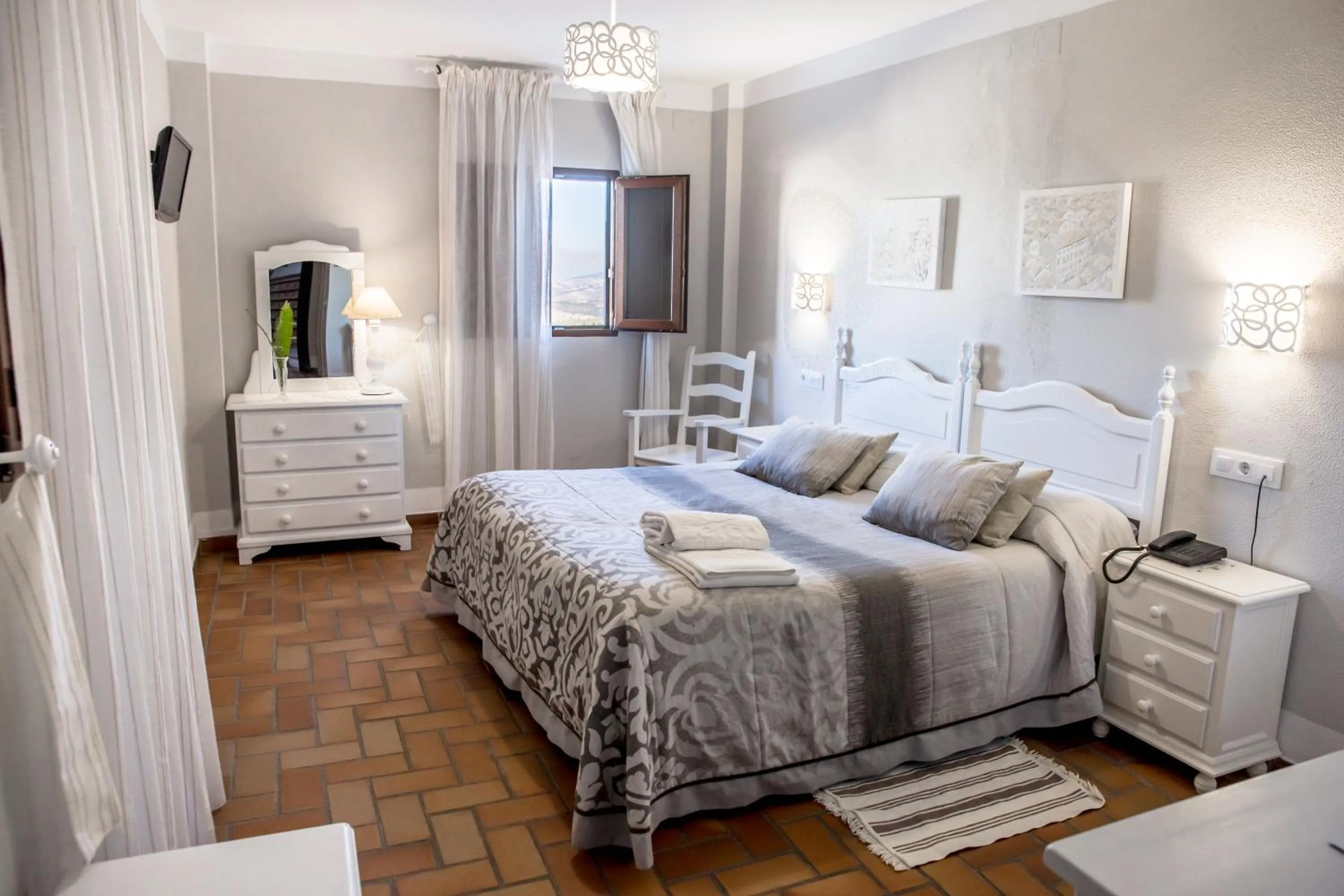 Bed in Hotel Zuhayra