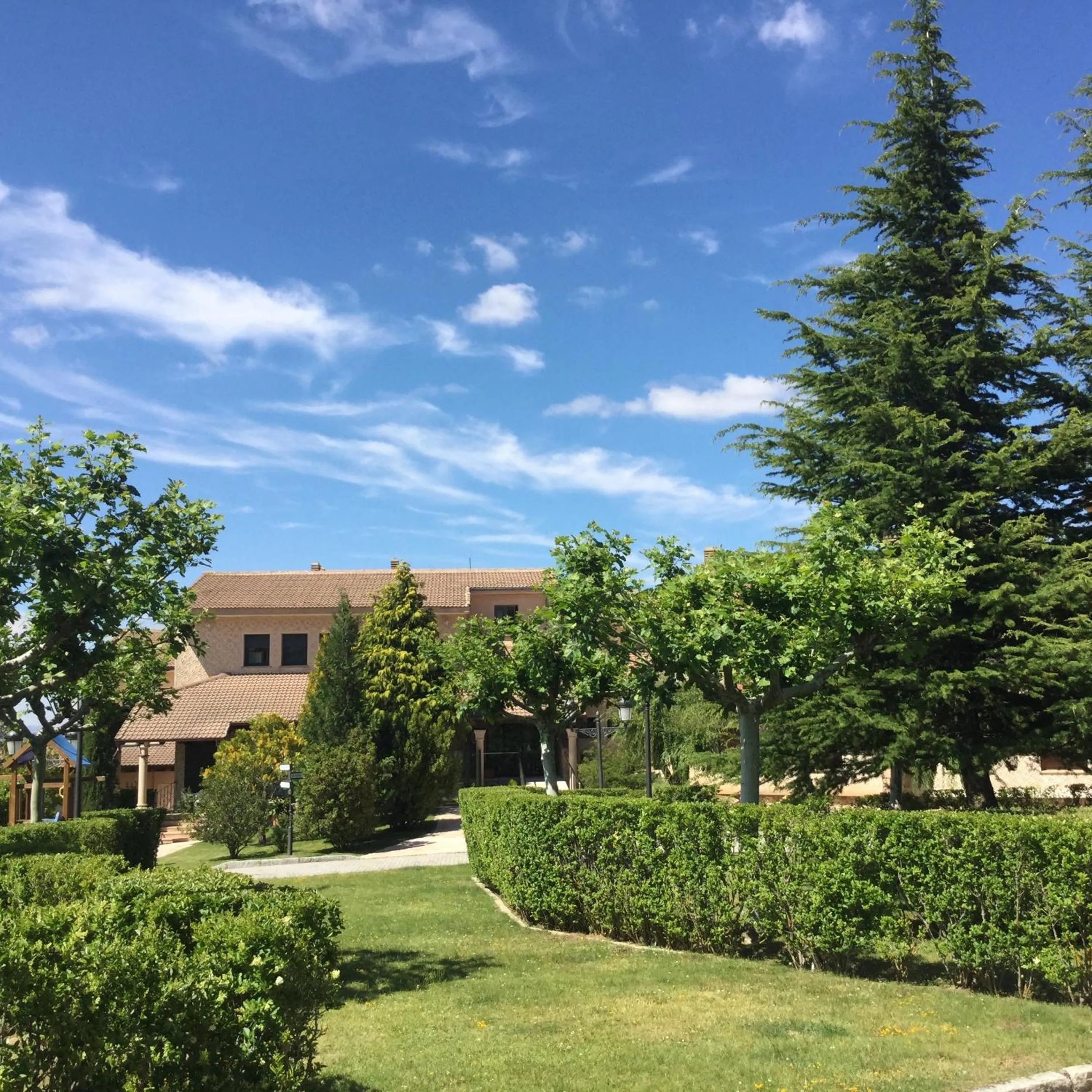 Facade/entrance in Mirasierra