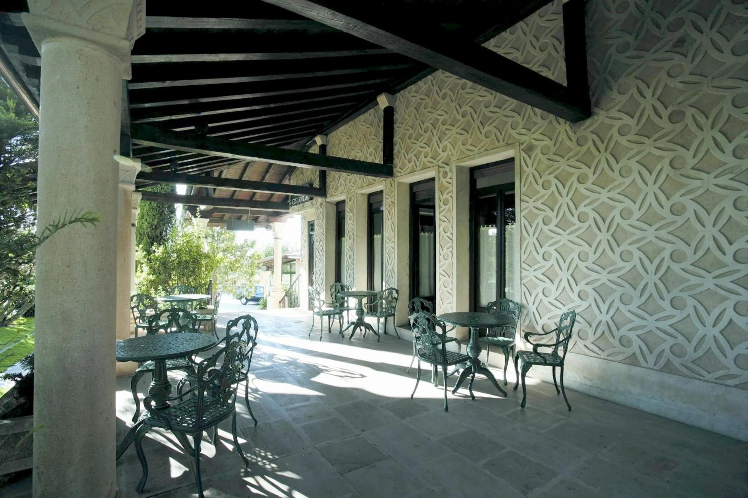 Patio in Mirasierra