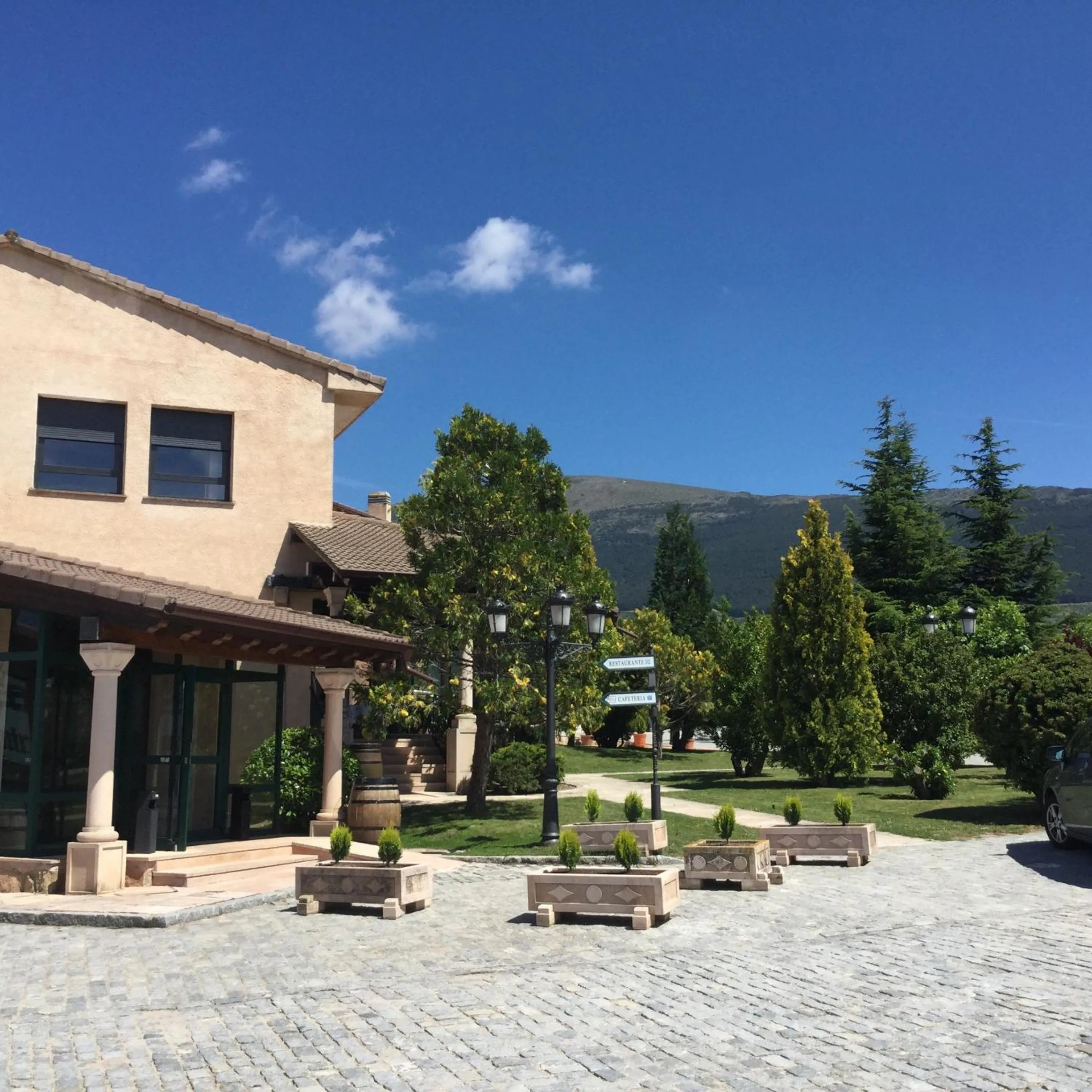 Off site in Mirasierra