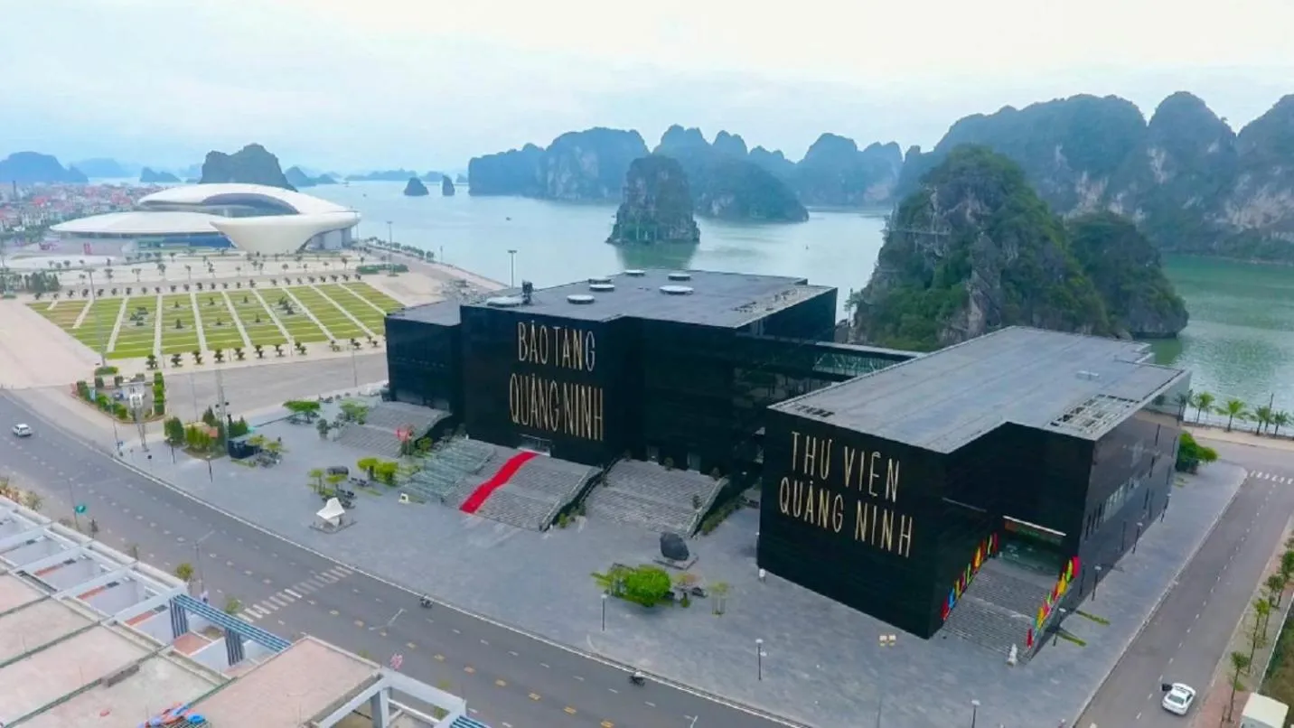 Nearby landmark in Golden Sea HaLong Hotel