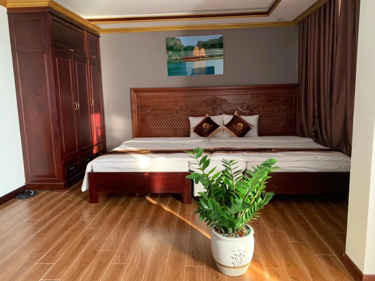 Bed in Golden Sea HaLong Hotel