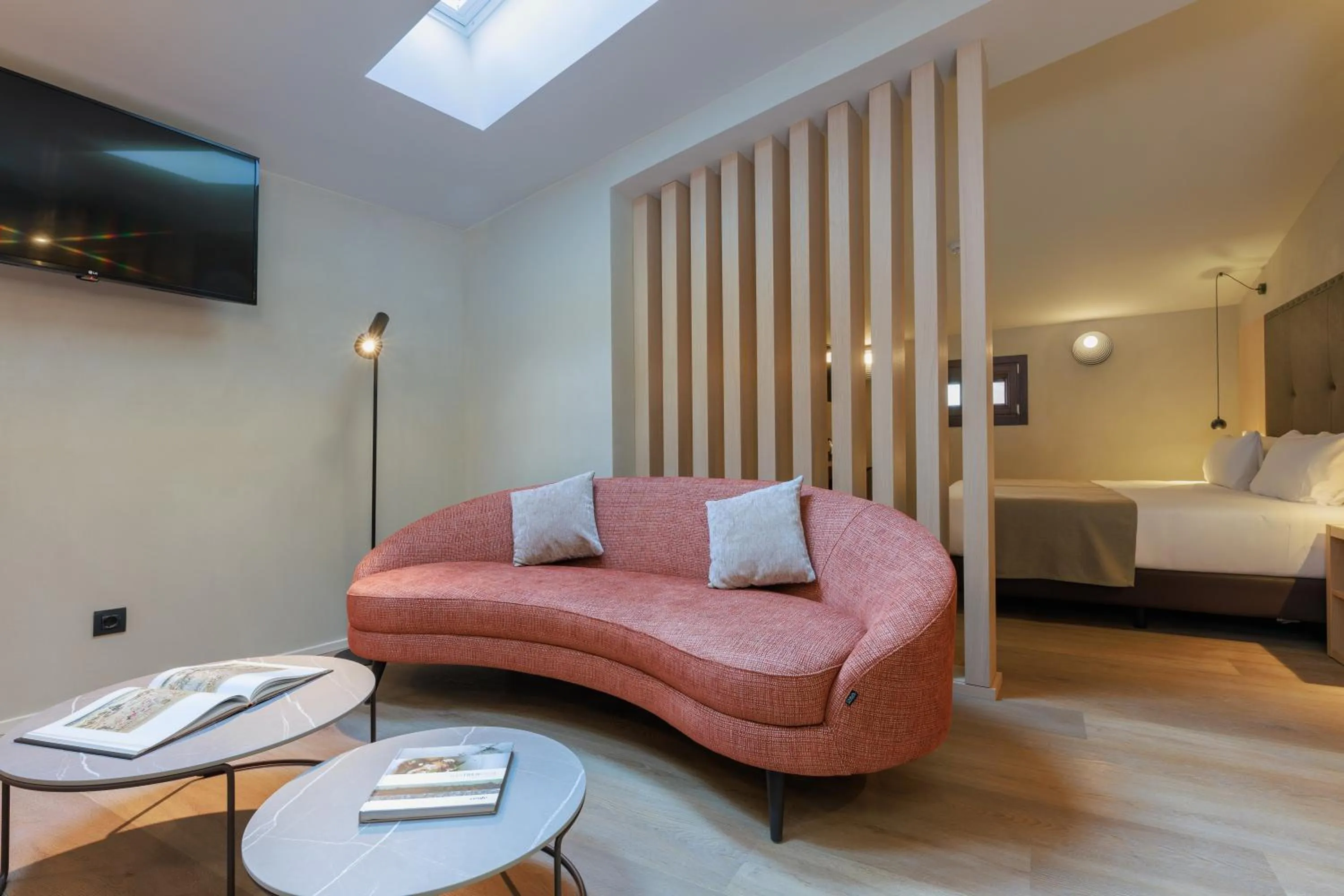 Bedroom, Bed in Gran Hotel Barcino