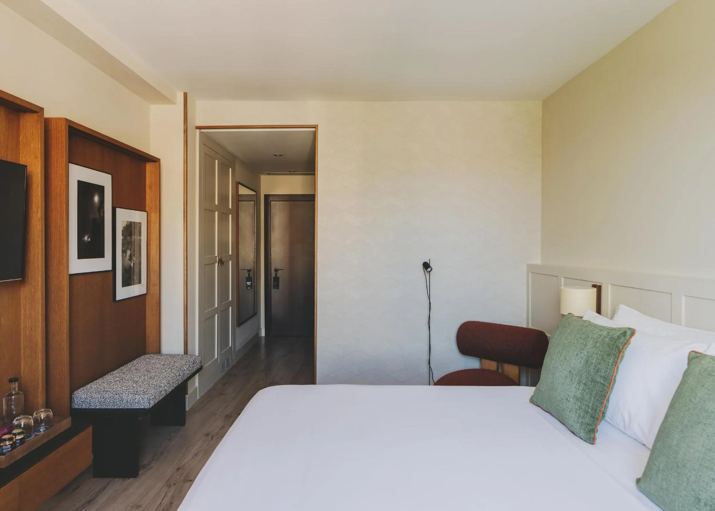 Bed in Gallery Hotel 4 Sup