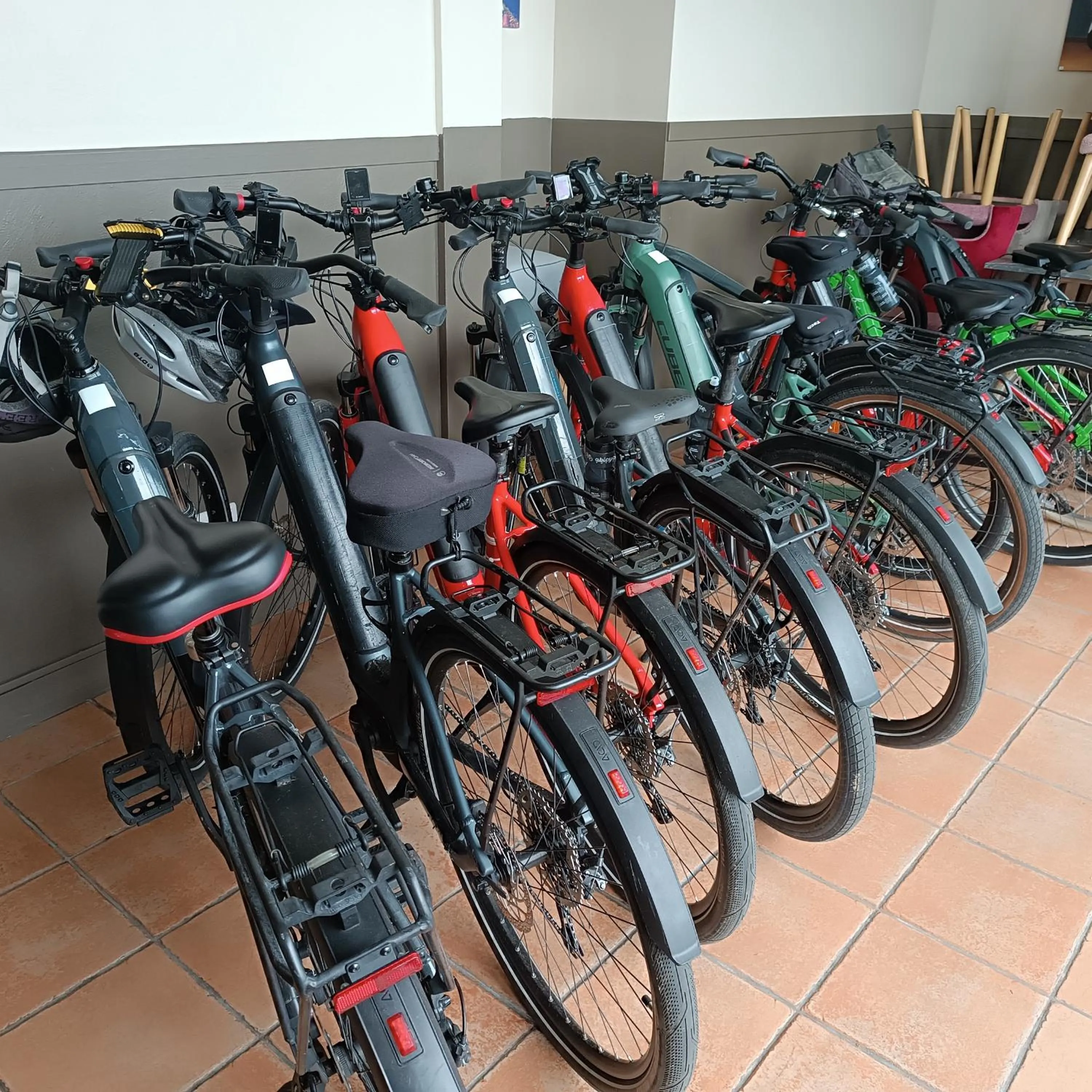 Cycling in CÔTE GARONNE le BALCON DES DAMES -hôtel et restaurant- Tonneins Fauillet Marmande - vue panoramique bord de Garonne chambres climatisées