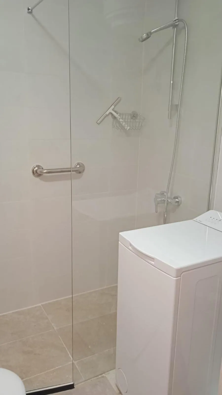 Shower in Blue View Hermoso Apartamento Remodelado Ubicación Ideal