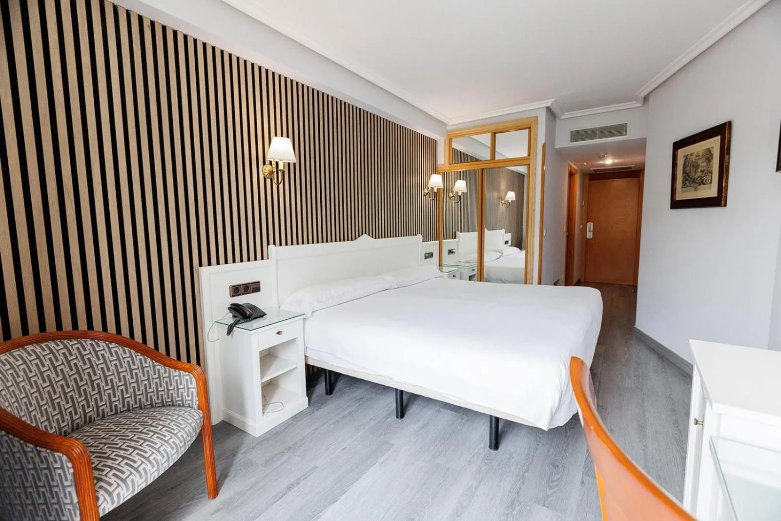 Bed in Hotel Ciudad Cangas de Onis