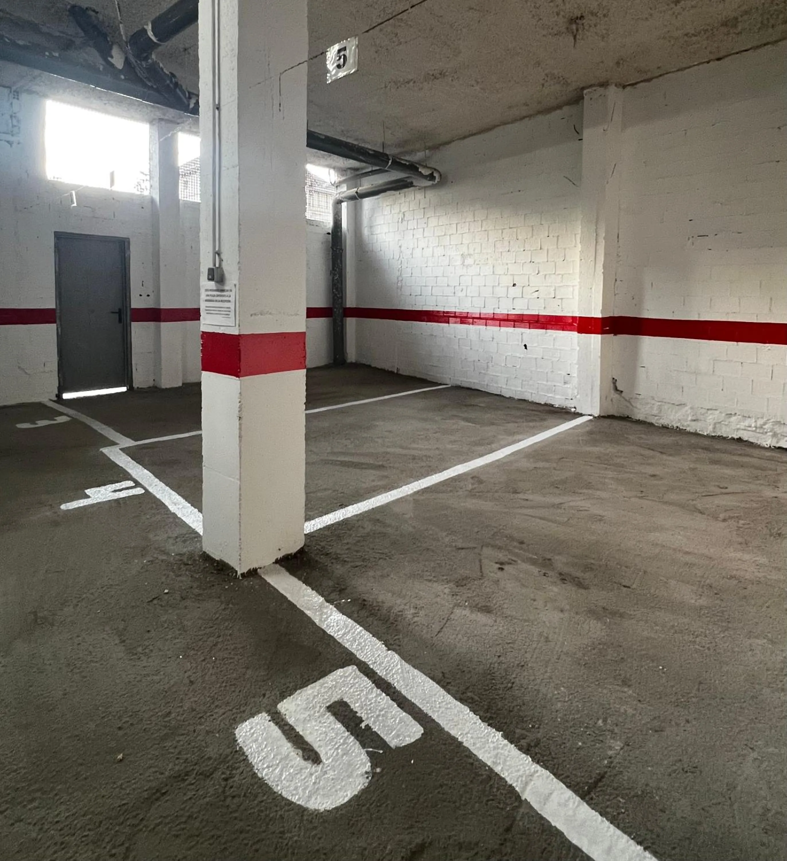 Parking in Hotel Ciudad Cangas de Onis