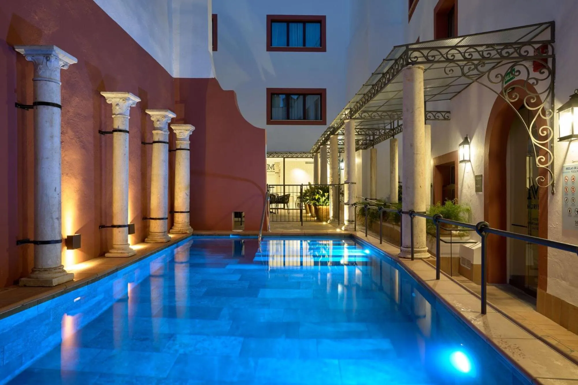 Patio in Hotel Murillo Reinoso