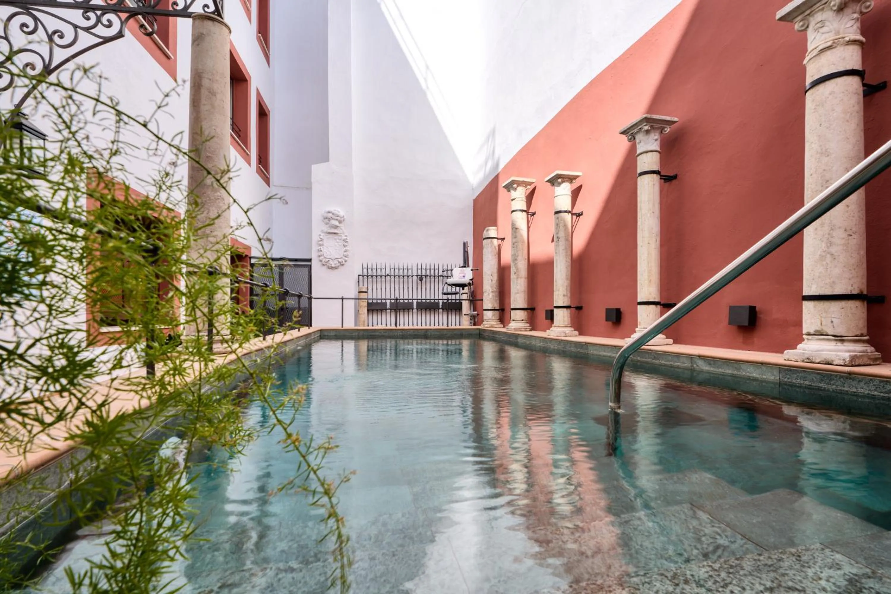 Patio in Hotel Murillo Reinoso