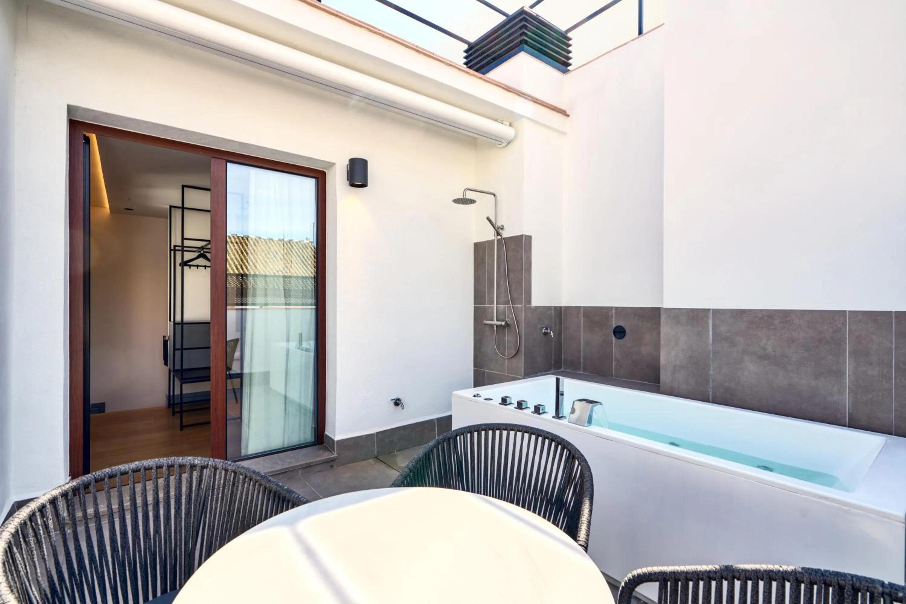 Hot Tub in Hotel Murillo Reinoso