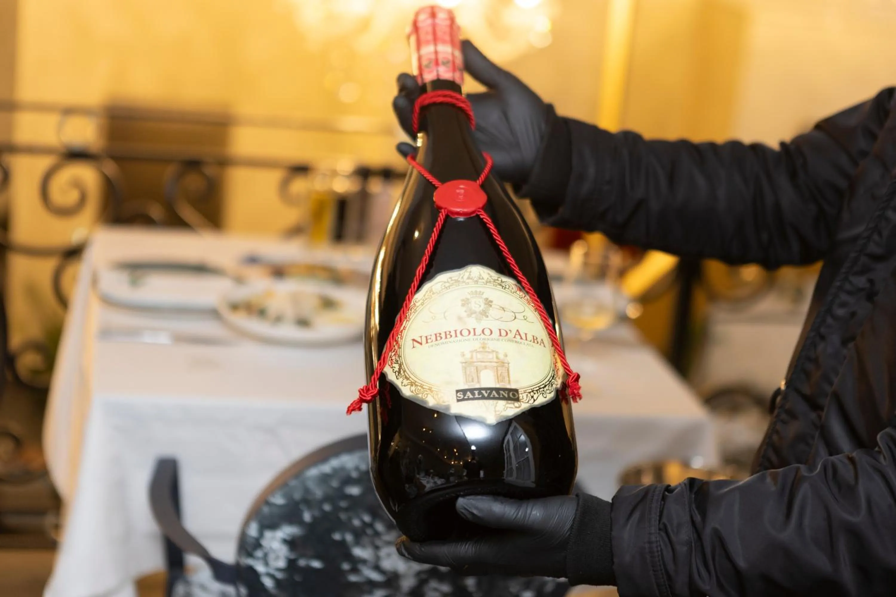 Restaurant/places to eat in Martiness Hotel Durres