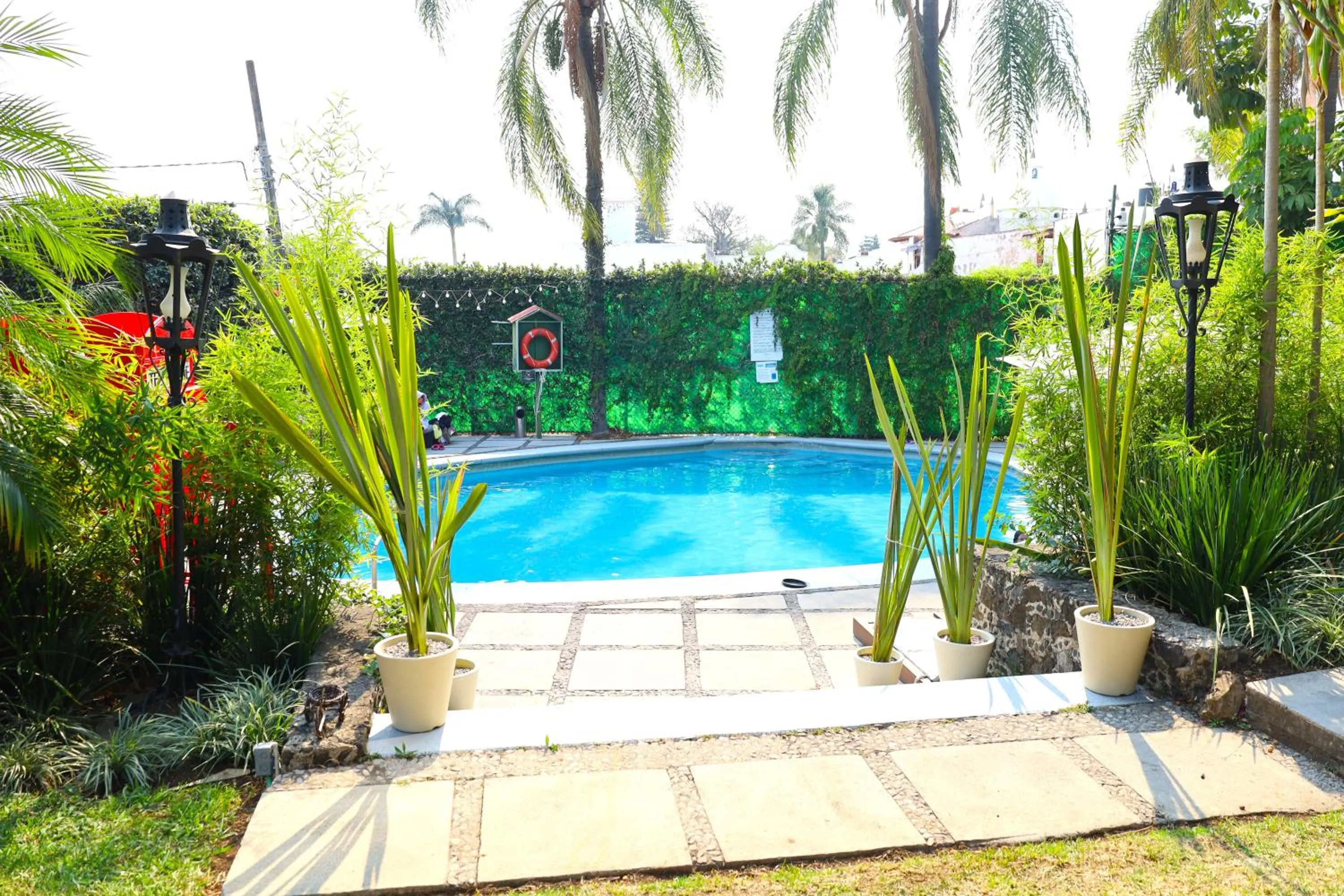 Swimming pool in Hotel Grand Vista Cuernavaca