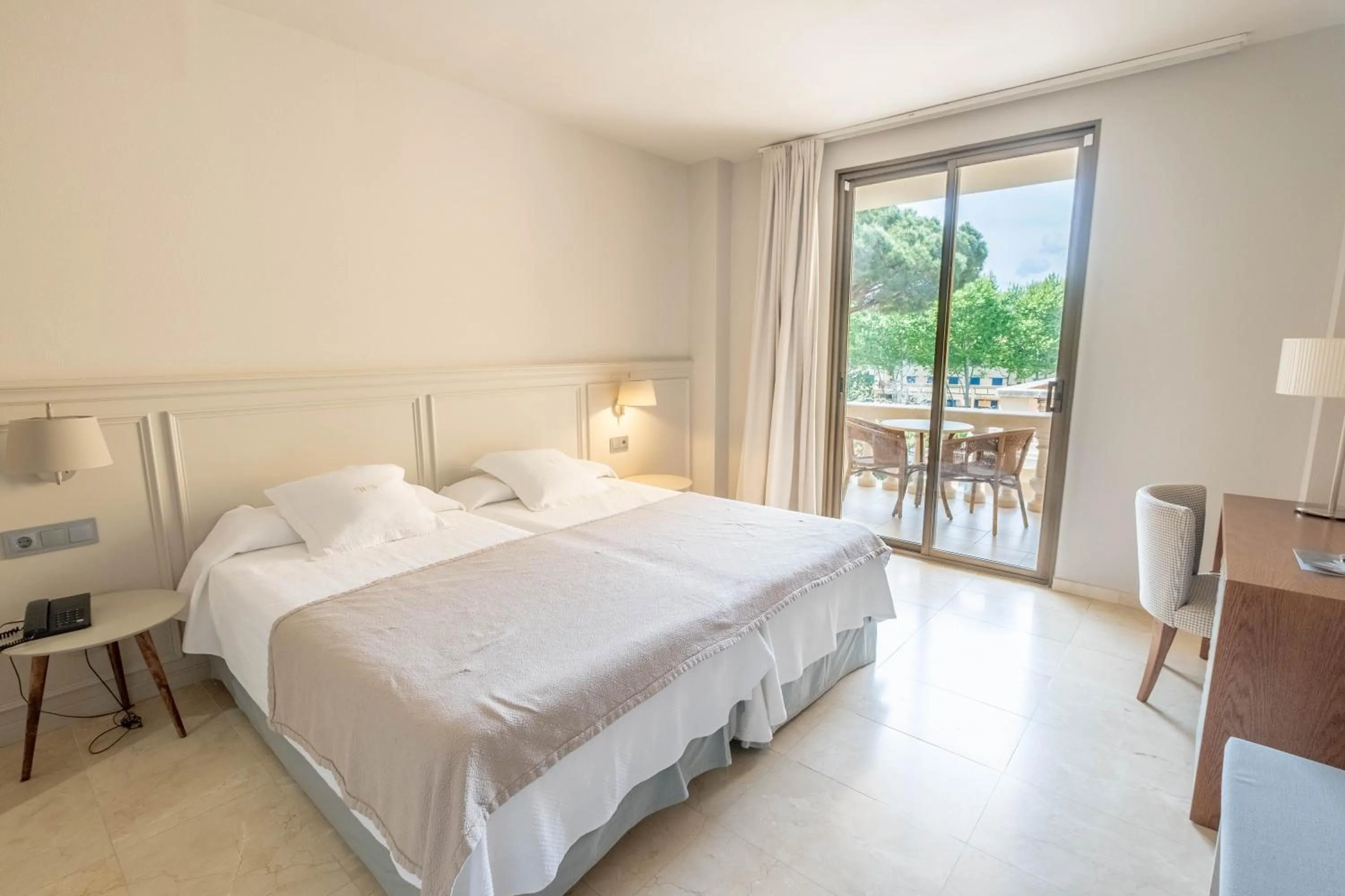 Bed in S'Agaró Hotel Spa & Wellness