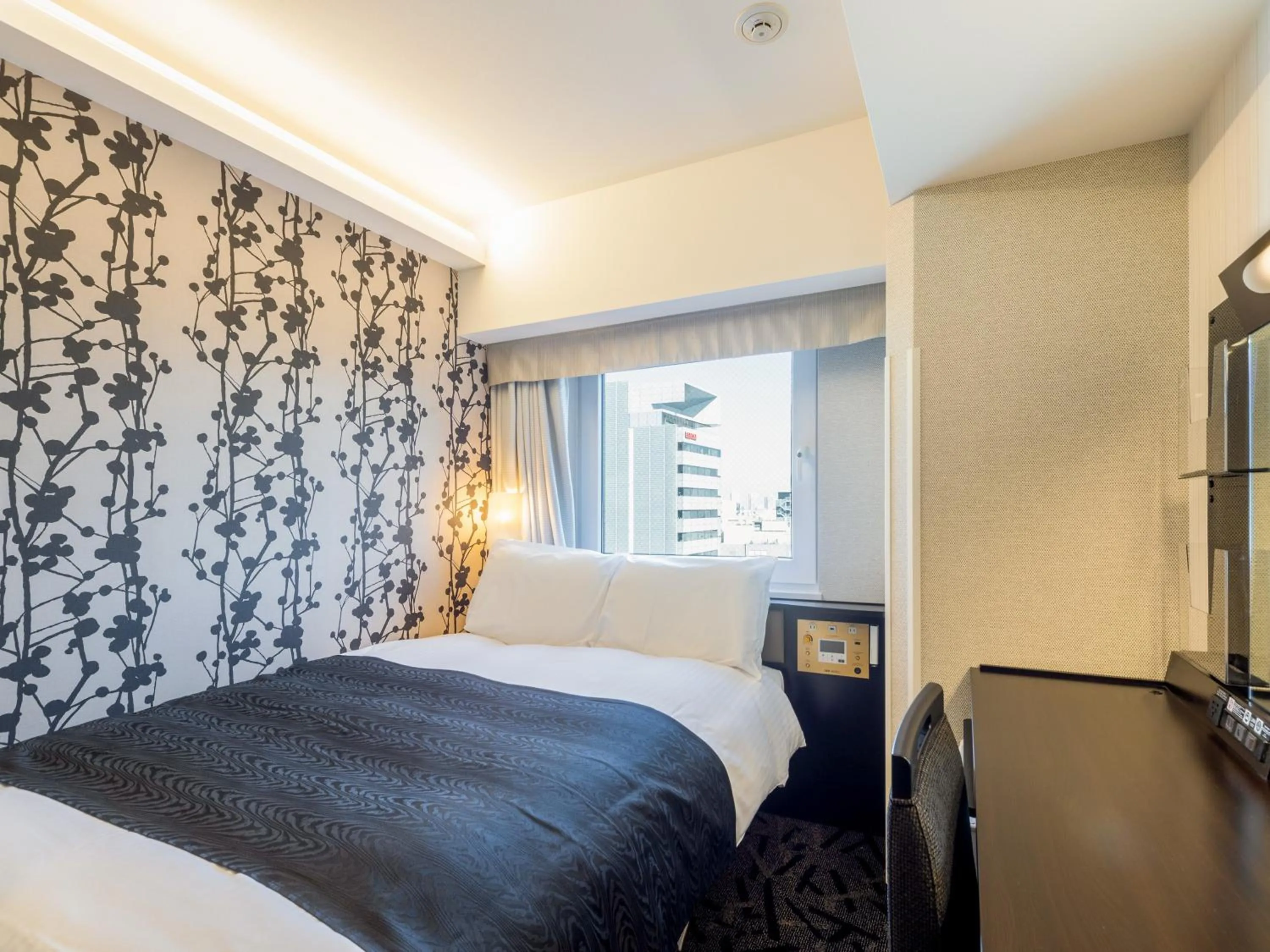 Photo of the whole room, Bed in APA Hotel Asakusa Kuramae Kita