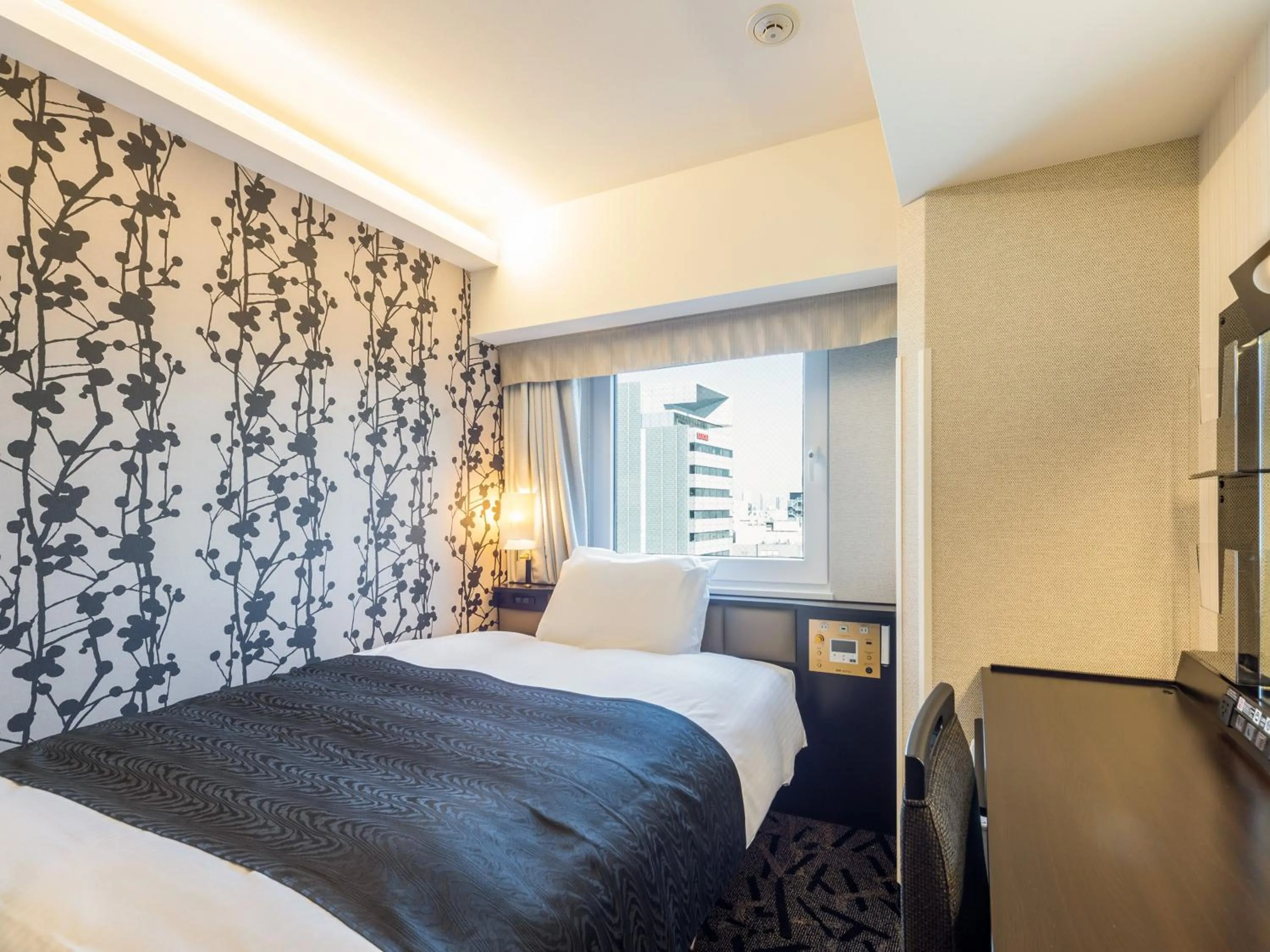 Photo of the whole room, Bed in APA Hotel Asakusa Kuramae Kita