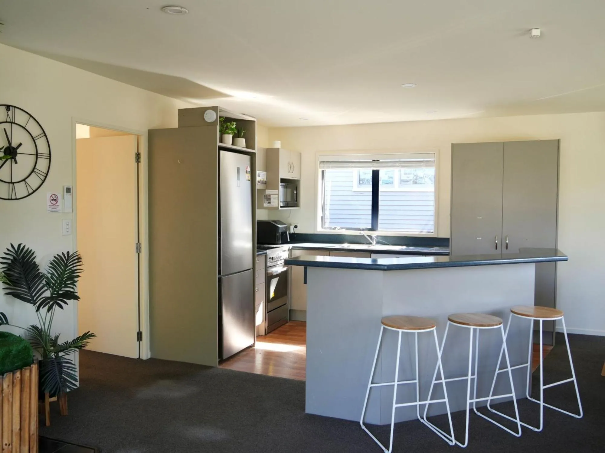 Dining area in Twin Stars