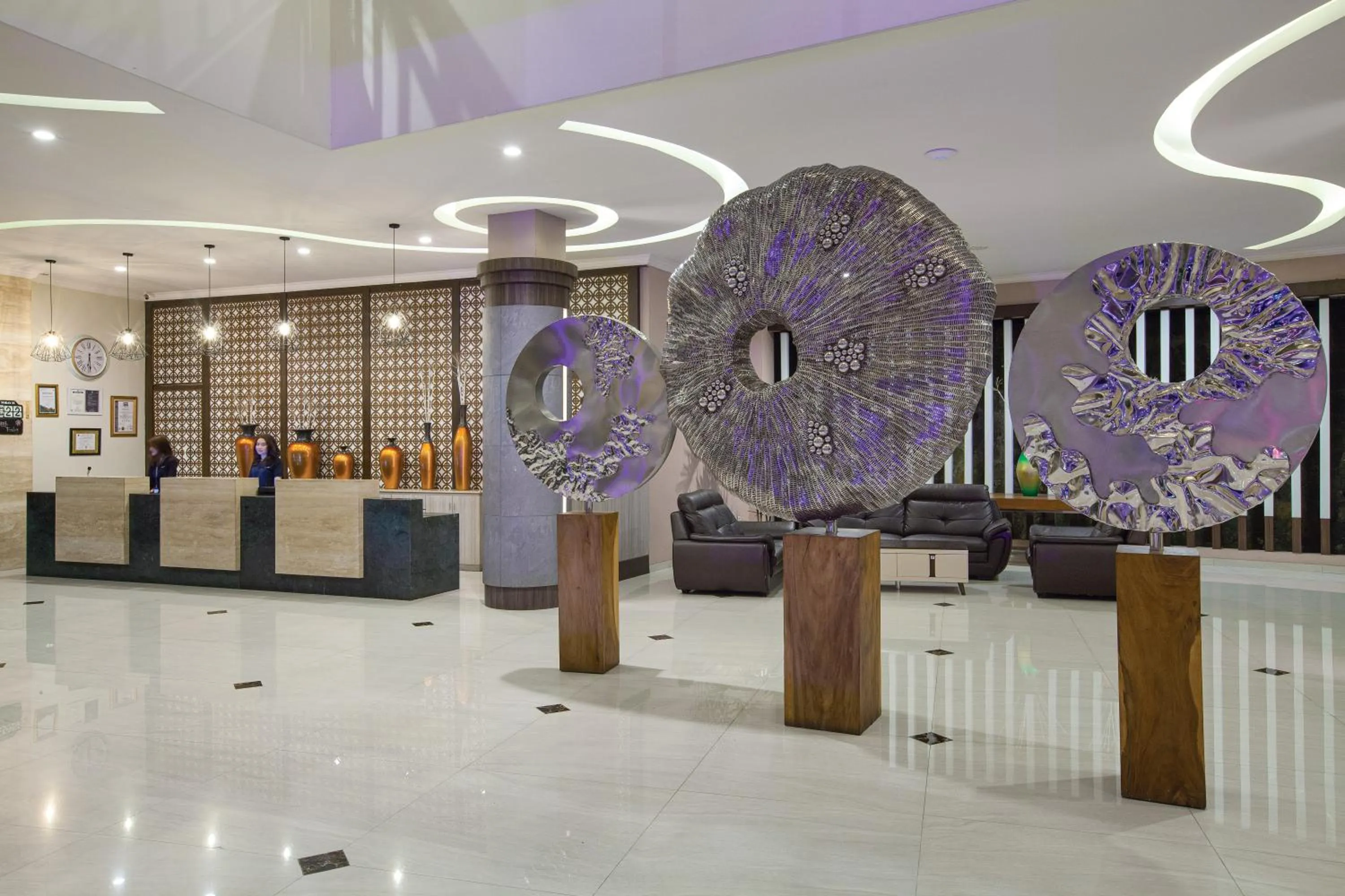 Lobby or reception in The Green Peak, ARTOTEL Curated