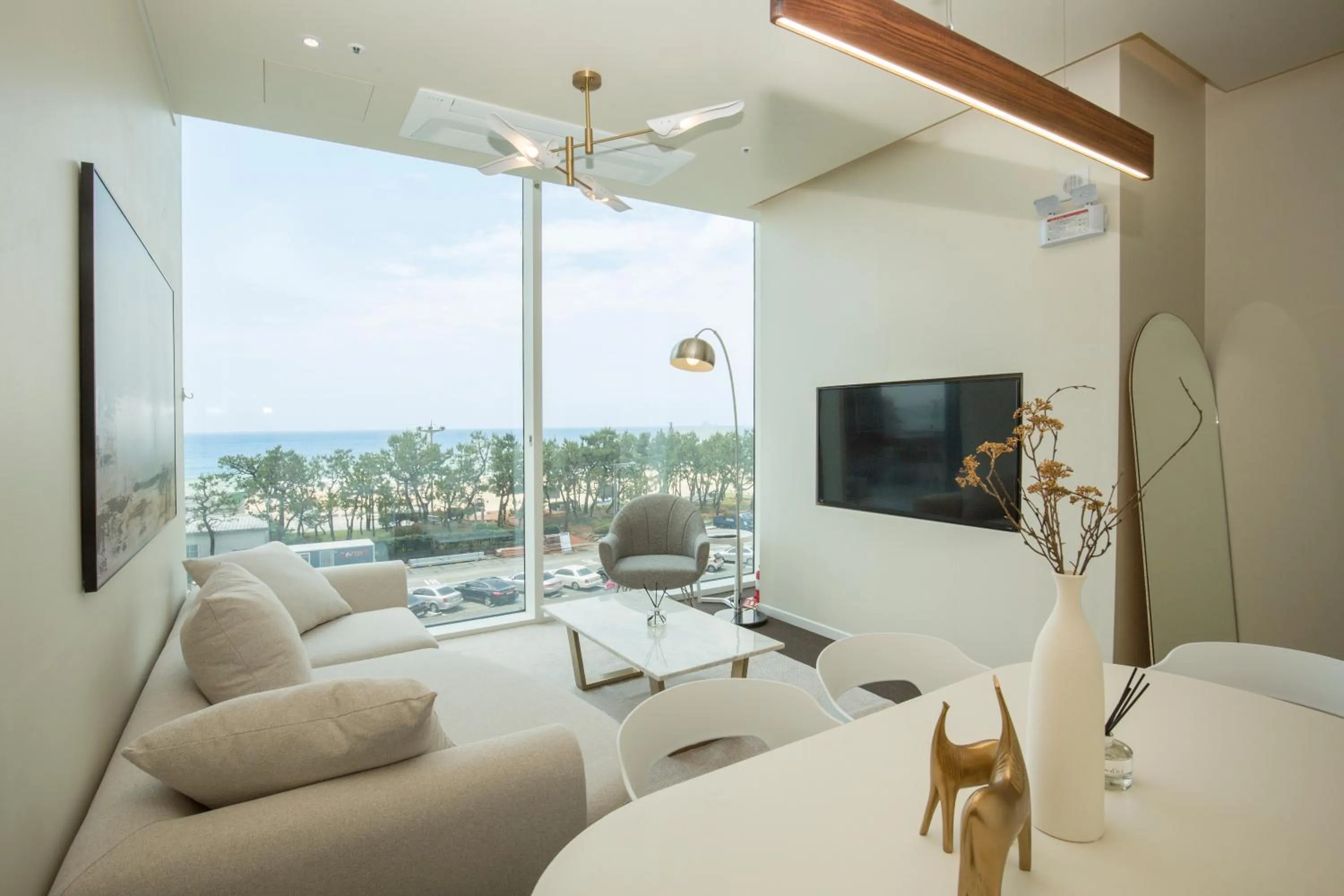 Living room in UH Suite The Haeundae