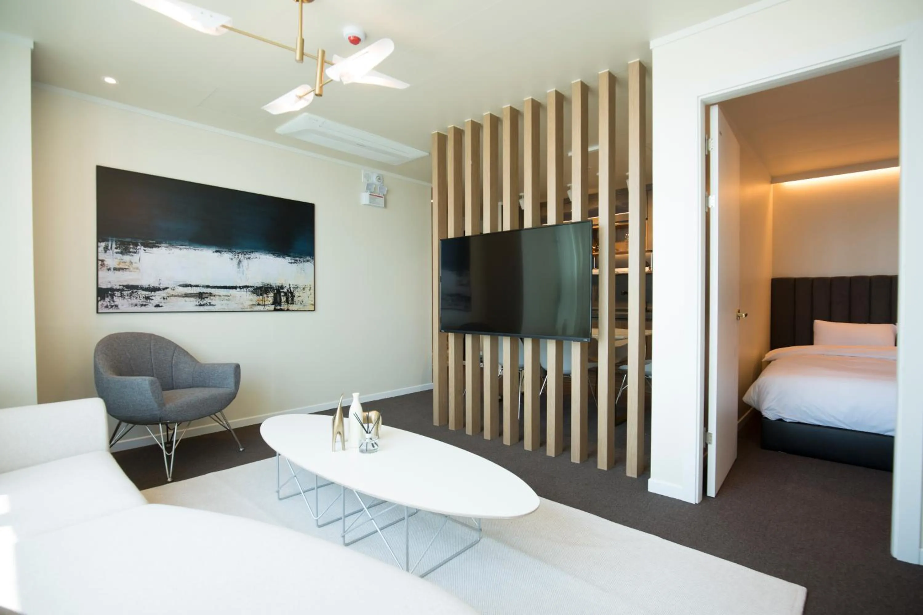 TV and multimedia, Bed in UH Suite The Haeundae