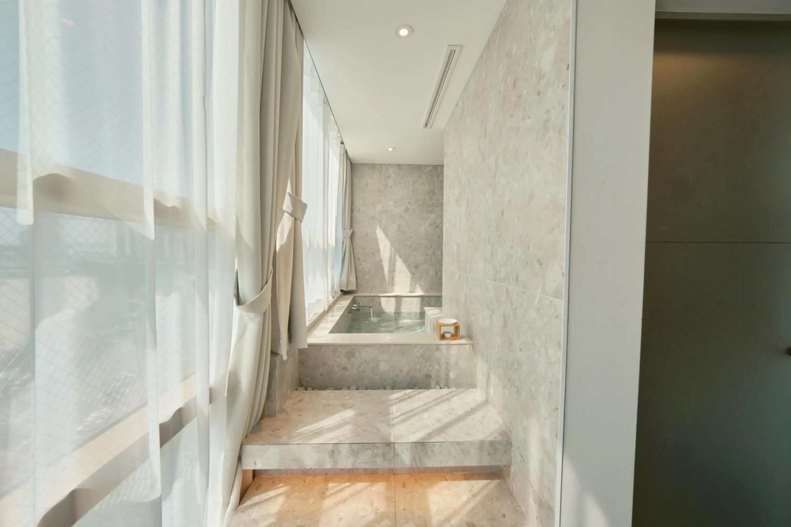 Spa and wellness centre/facilities, Bed in UH Suite The Haeundae