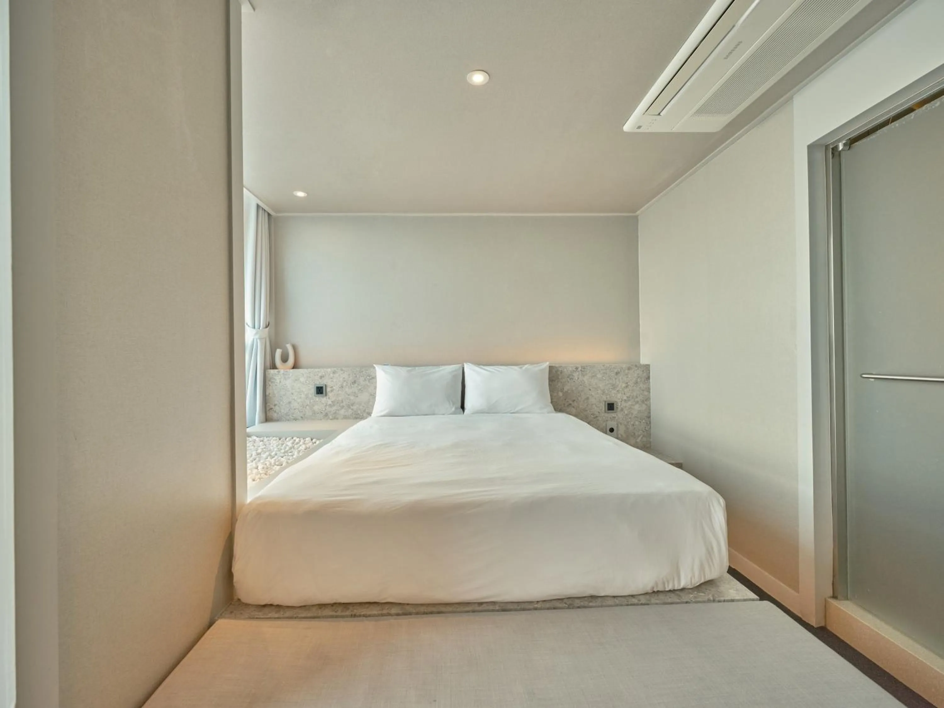 Bed in UH Suite The Haeundae