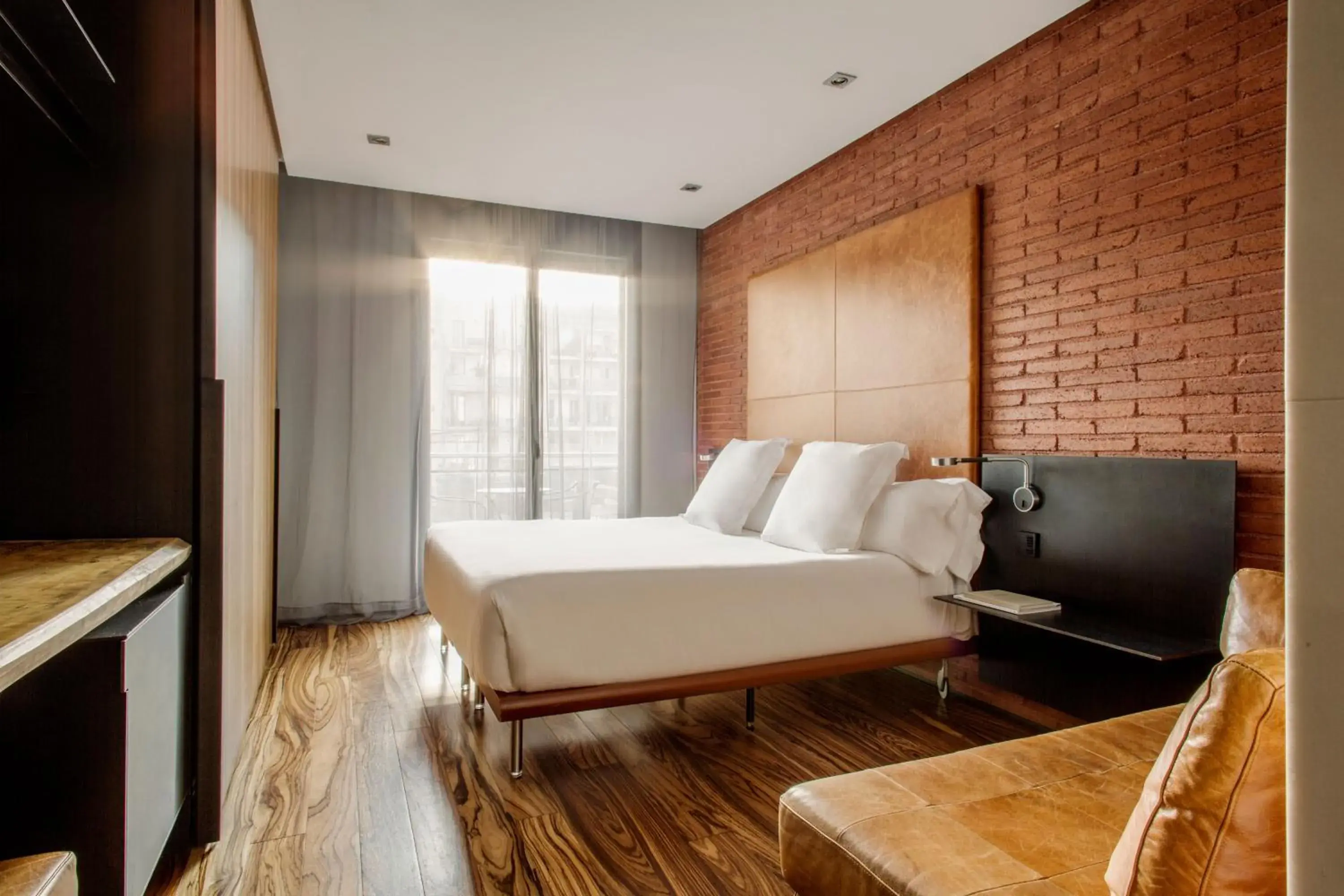 Executive Double or Twin Room in Hotel Granados 83, a member of Preferred Hotels & Resorts Executive Double or Twin Room in Hotel Granados 83, a member of Preferred Hotels & Resorts