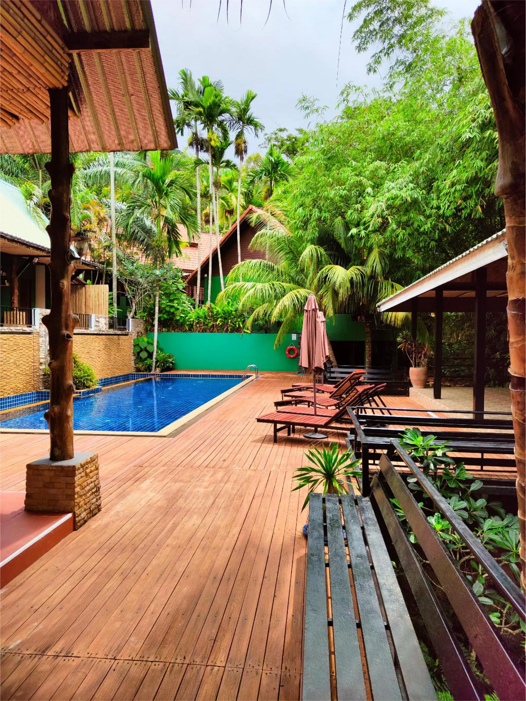 Swimming pool in Phuket Jungle Experience Resort
