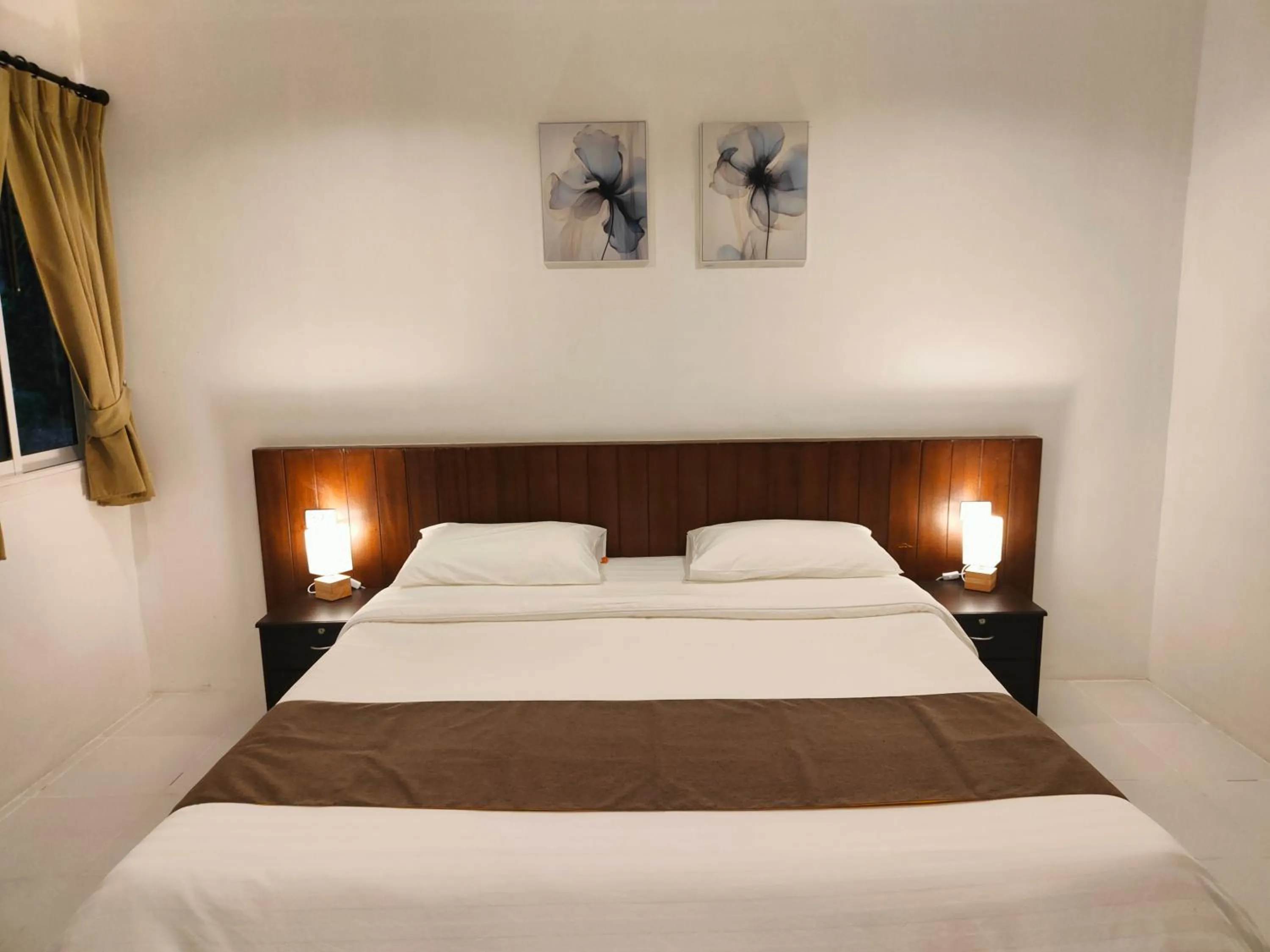 Bed in Phuket Jungle Experience Resort