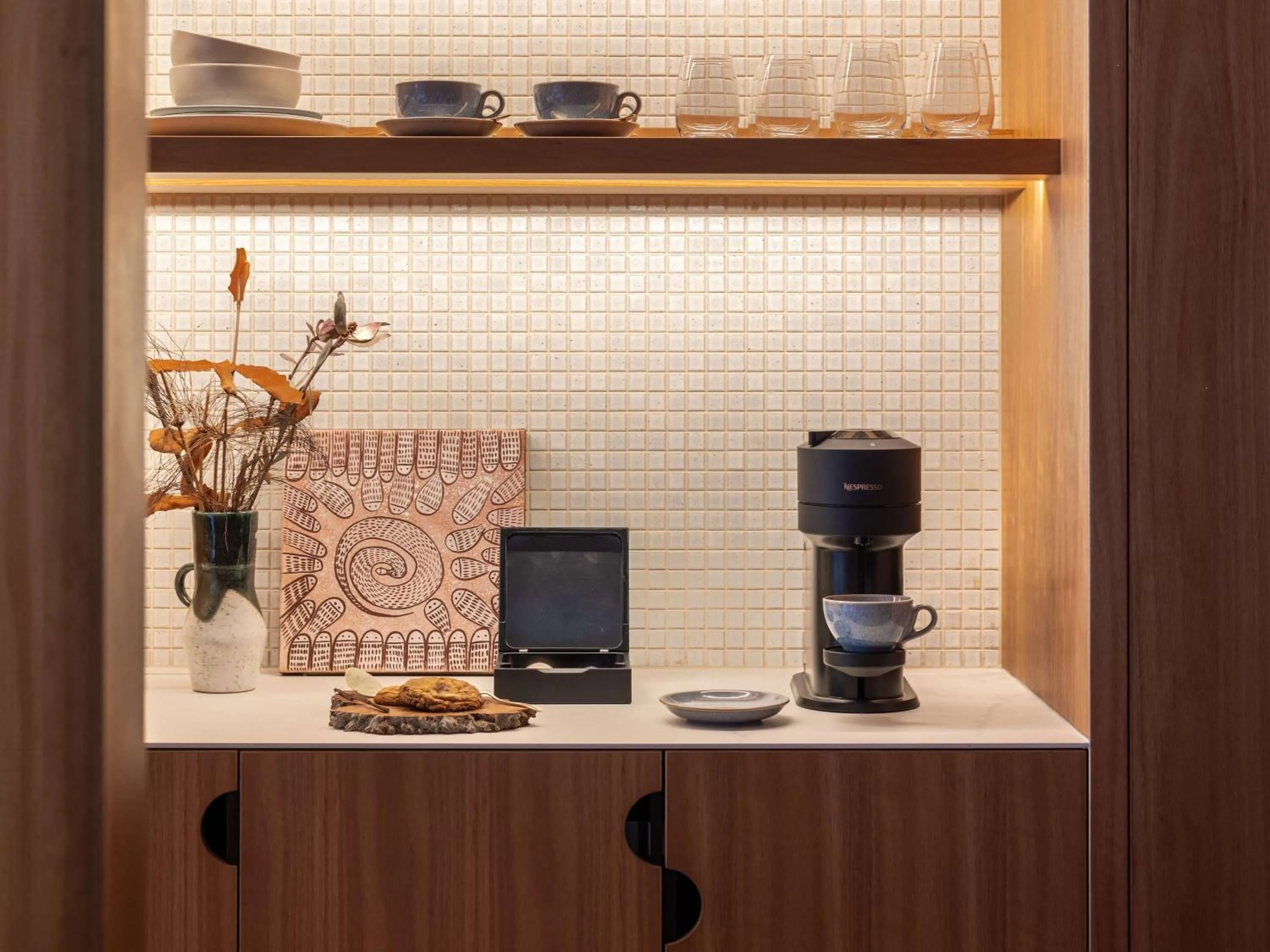 Kitchen or kitchenette in Wonil Hotel Perth - Handwritten Collection
