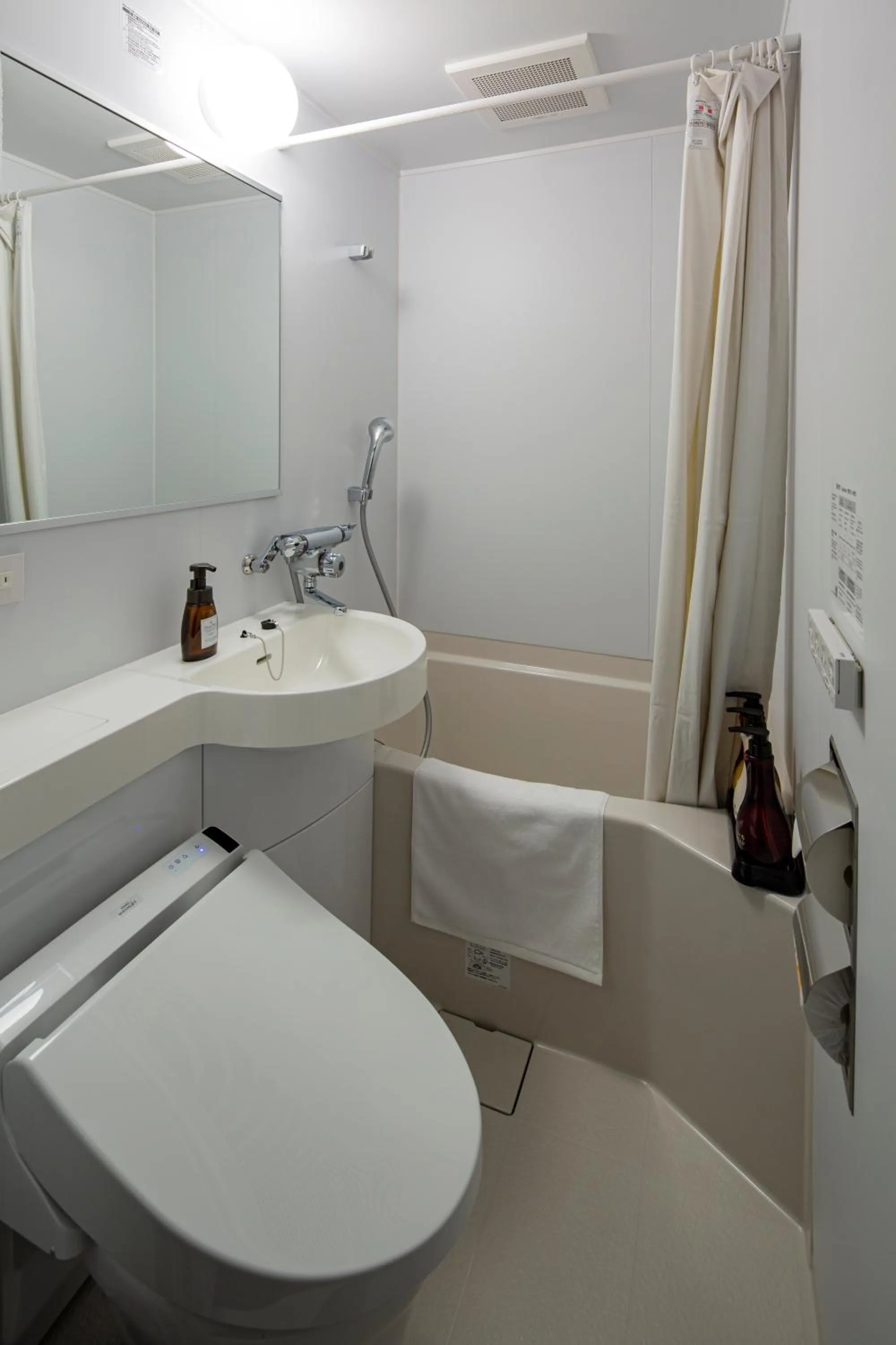 Toilet in Hotel Reference Tenjin III