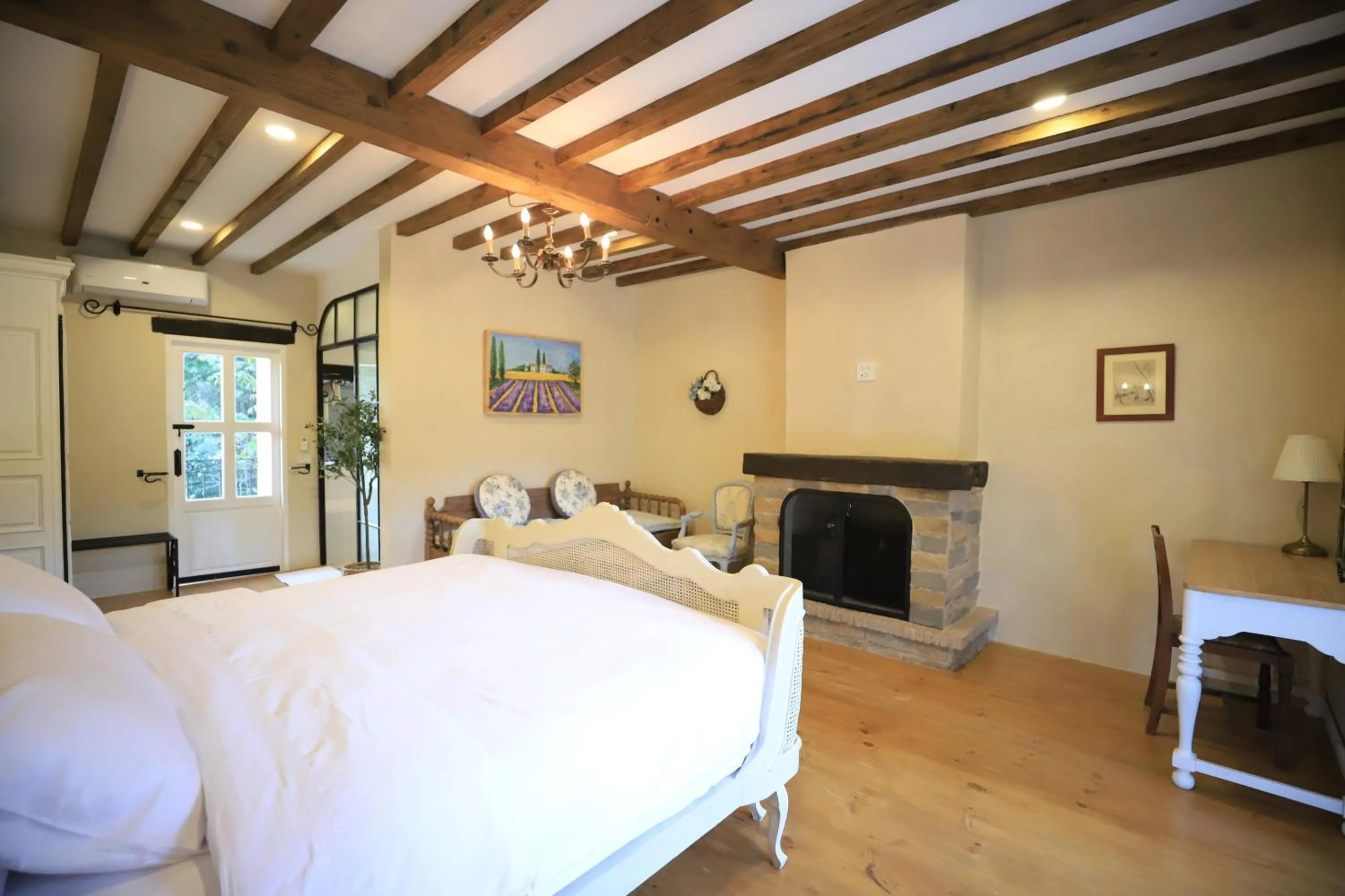 Bed in Moon River Village