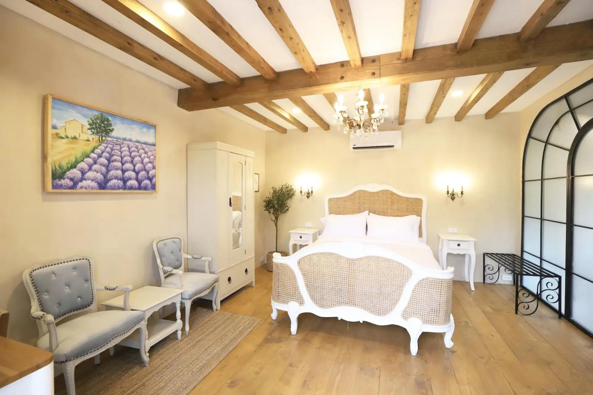 Bed in Moon River Village