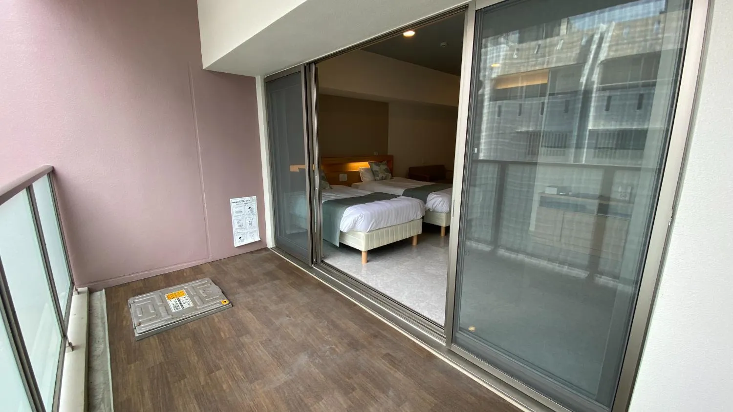 Balcony/Terrace, Bed in Tabinoteitaku Okinawa Naha 2nd
