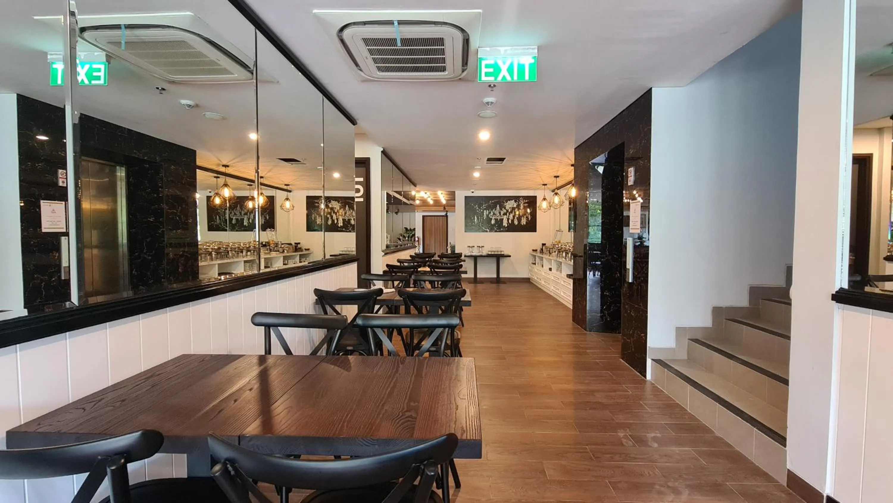 Restaurant/places to eat in d'primahotel Lagoi Bintan