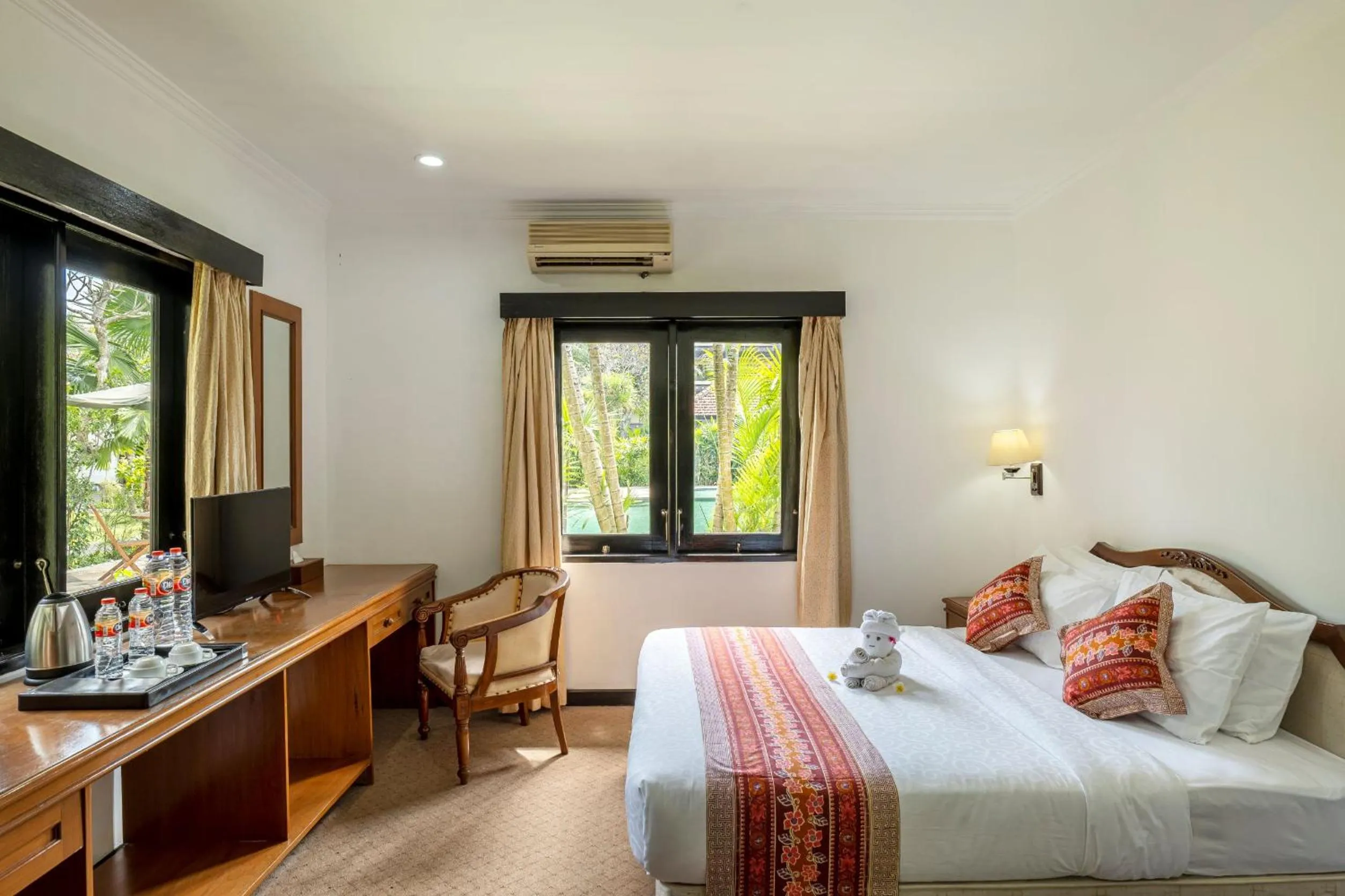 Bed in Jimbarwana Hotel