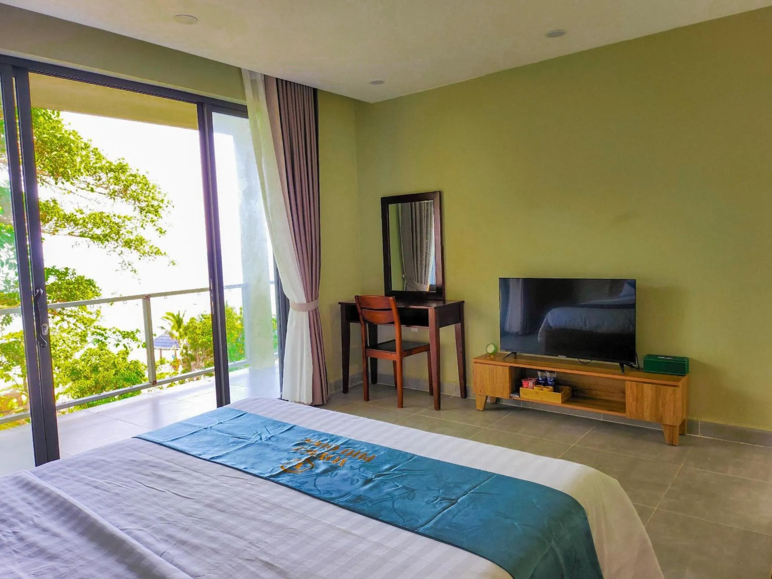 Voyage Phu Quoc Beach Resort