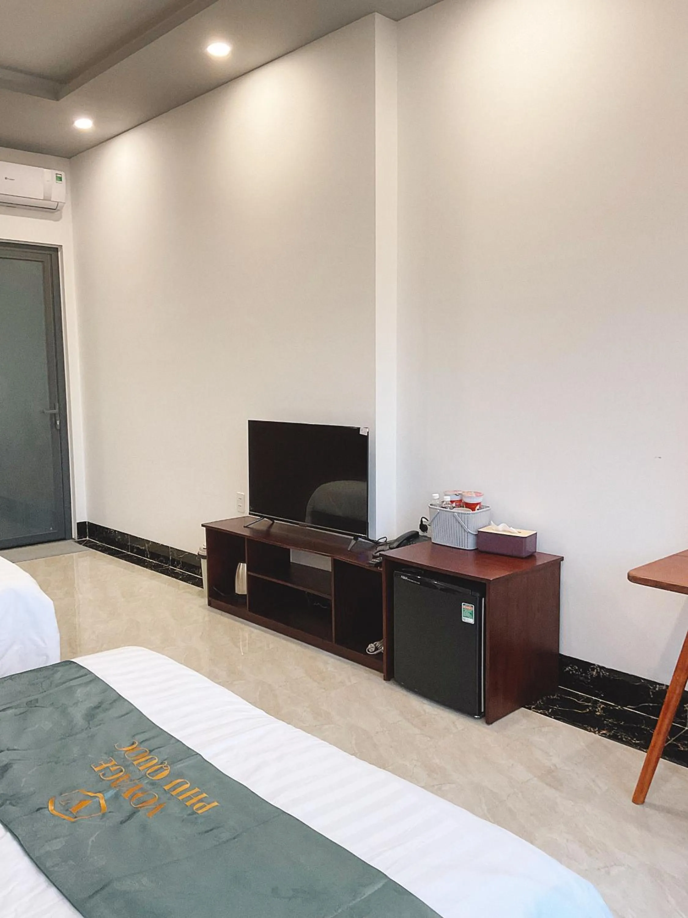 Voyage Phu Quoc Beach Resort