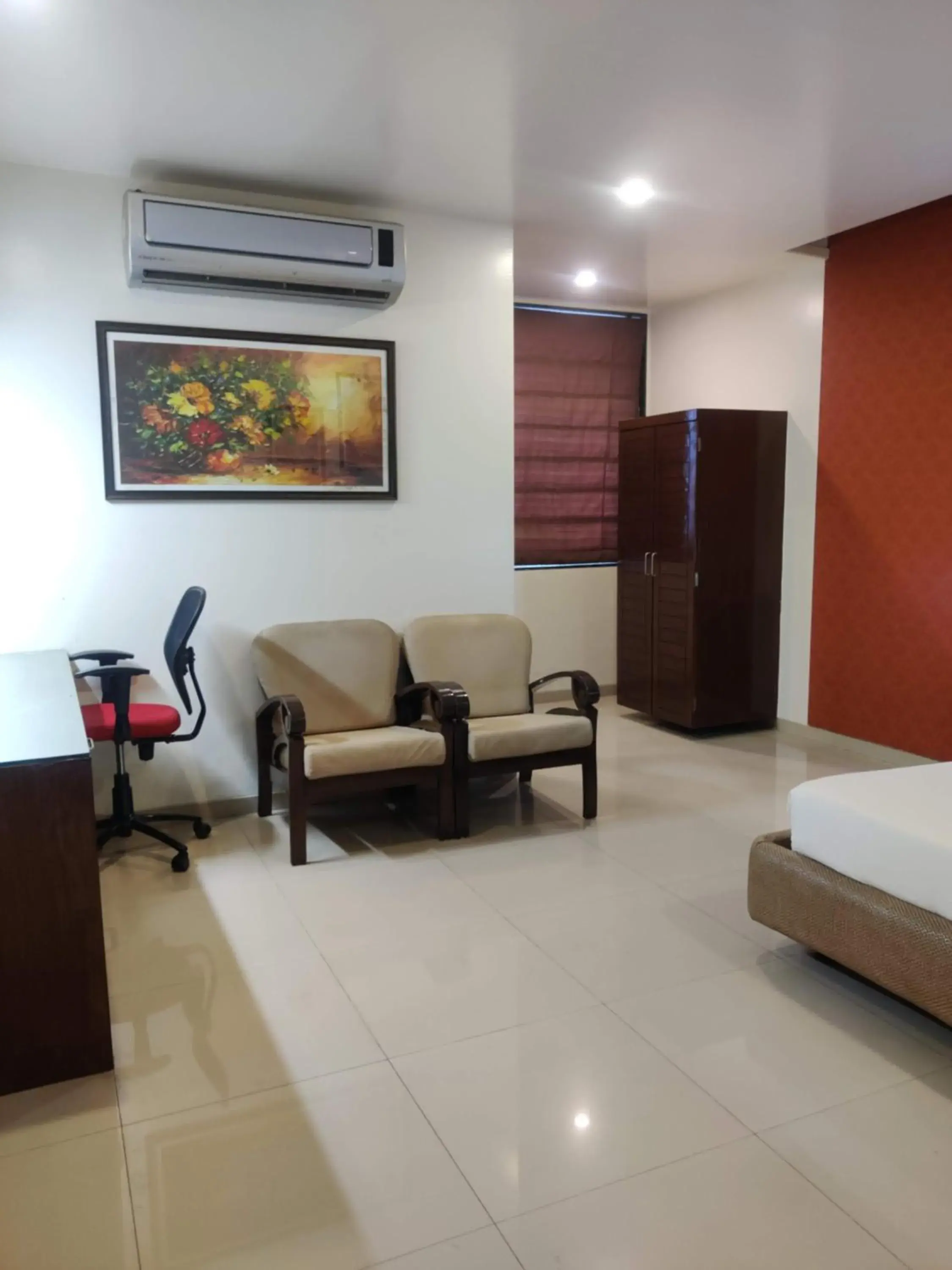 Deluxe King Room in Masara Biznotel Deluxe King Room in Masara Biznotel