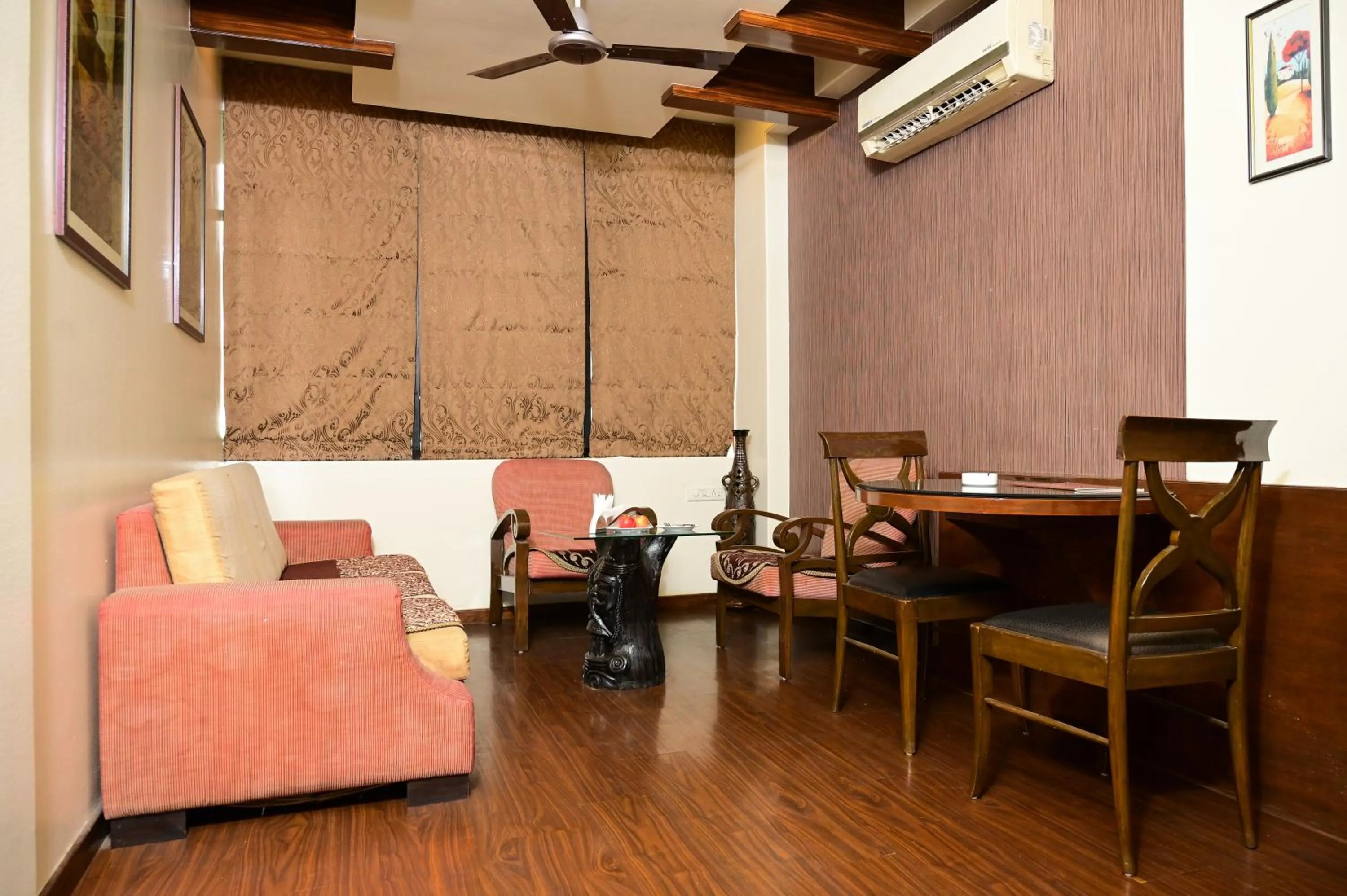 Living room in Masara Biznotel