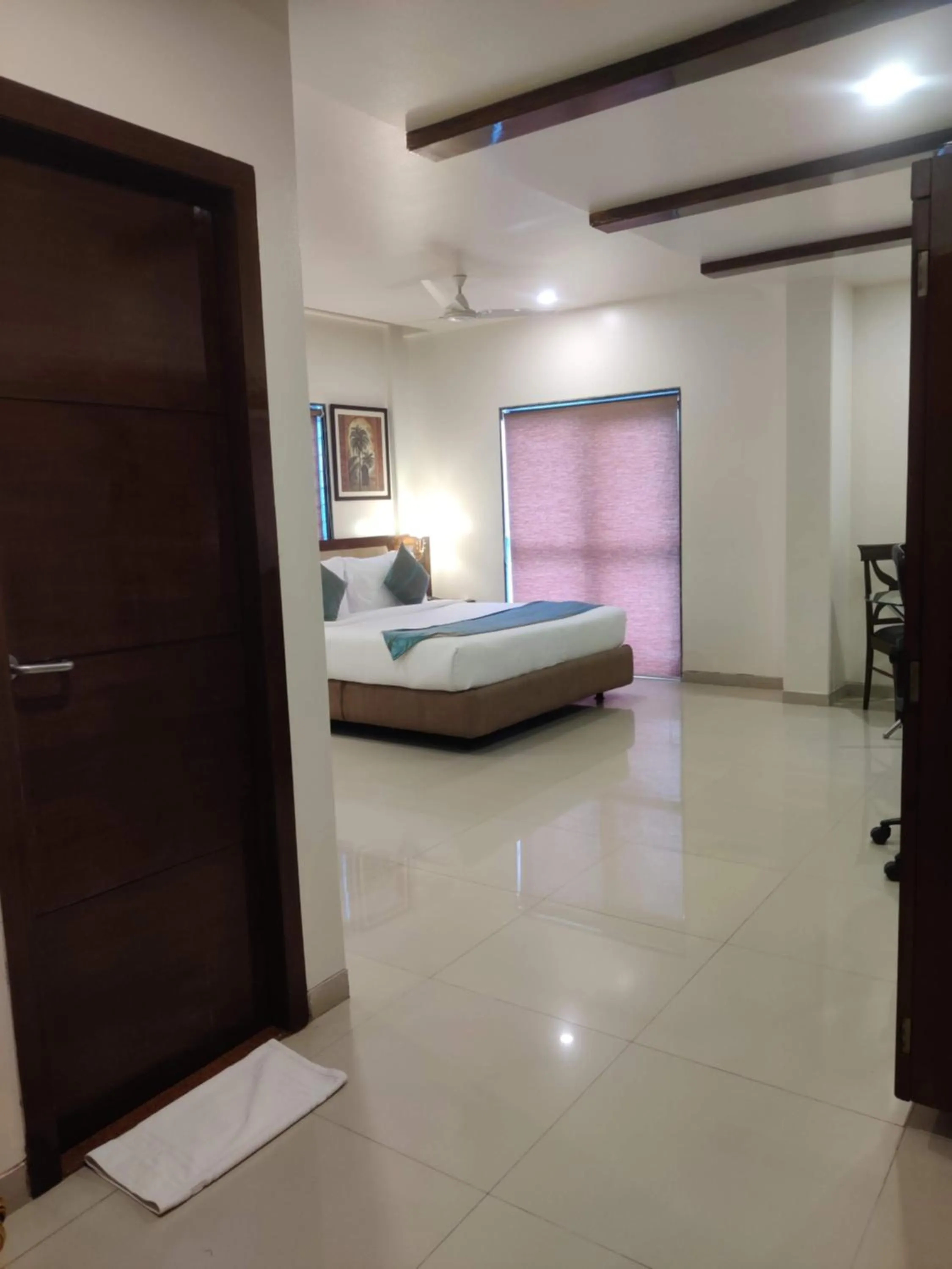 Photo of the whole room, Bed in Masara Biznotel