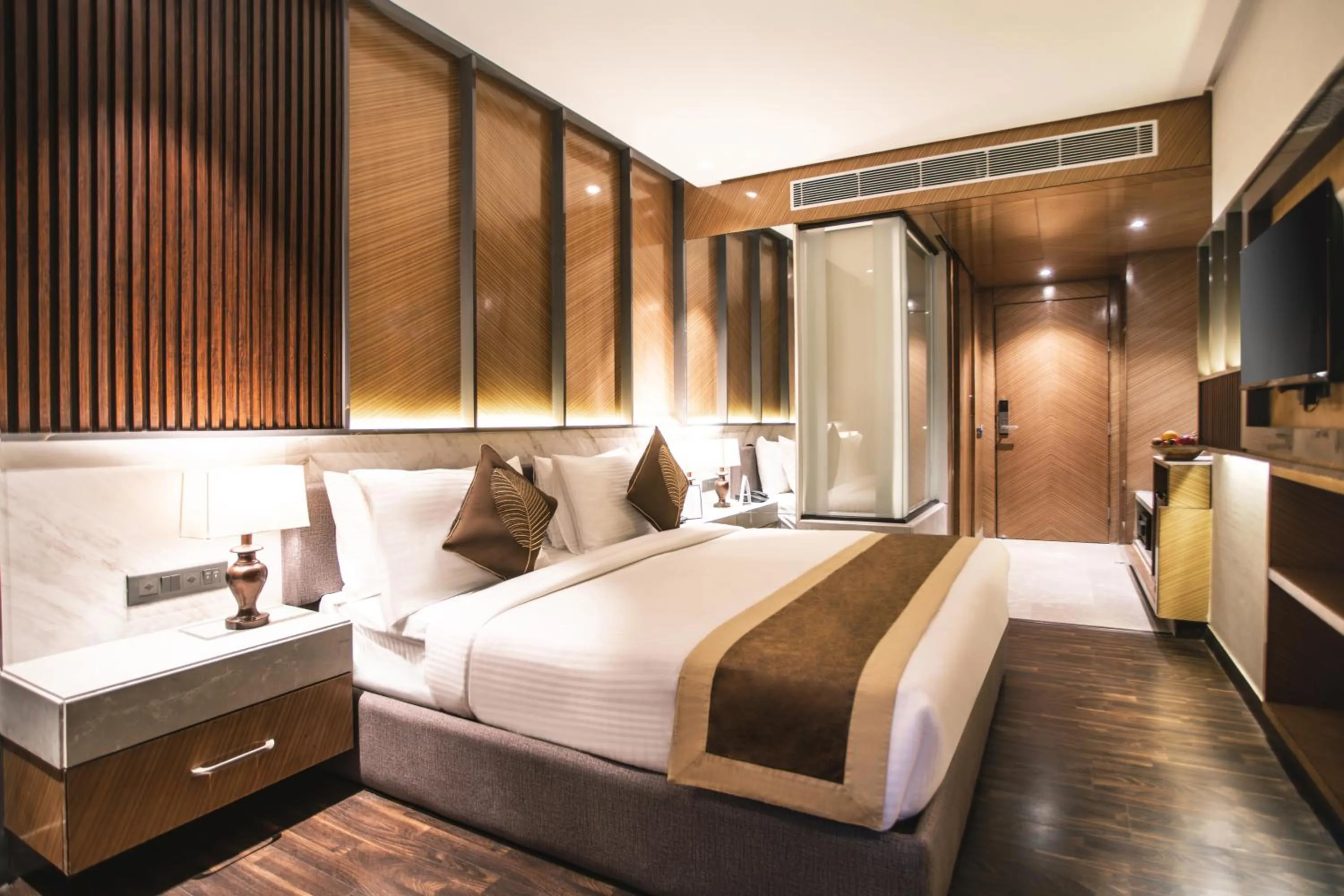 Bedroom, Bed in Amritara Kirpa, Amritsar