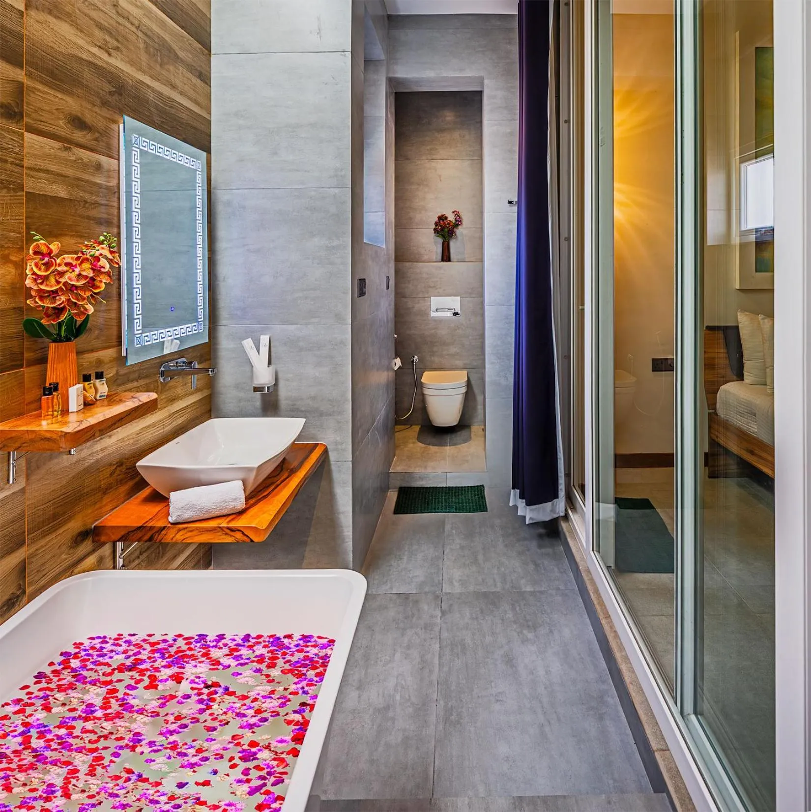 Shower in The Palace by Ocean