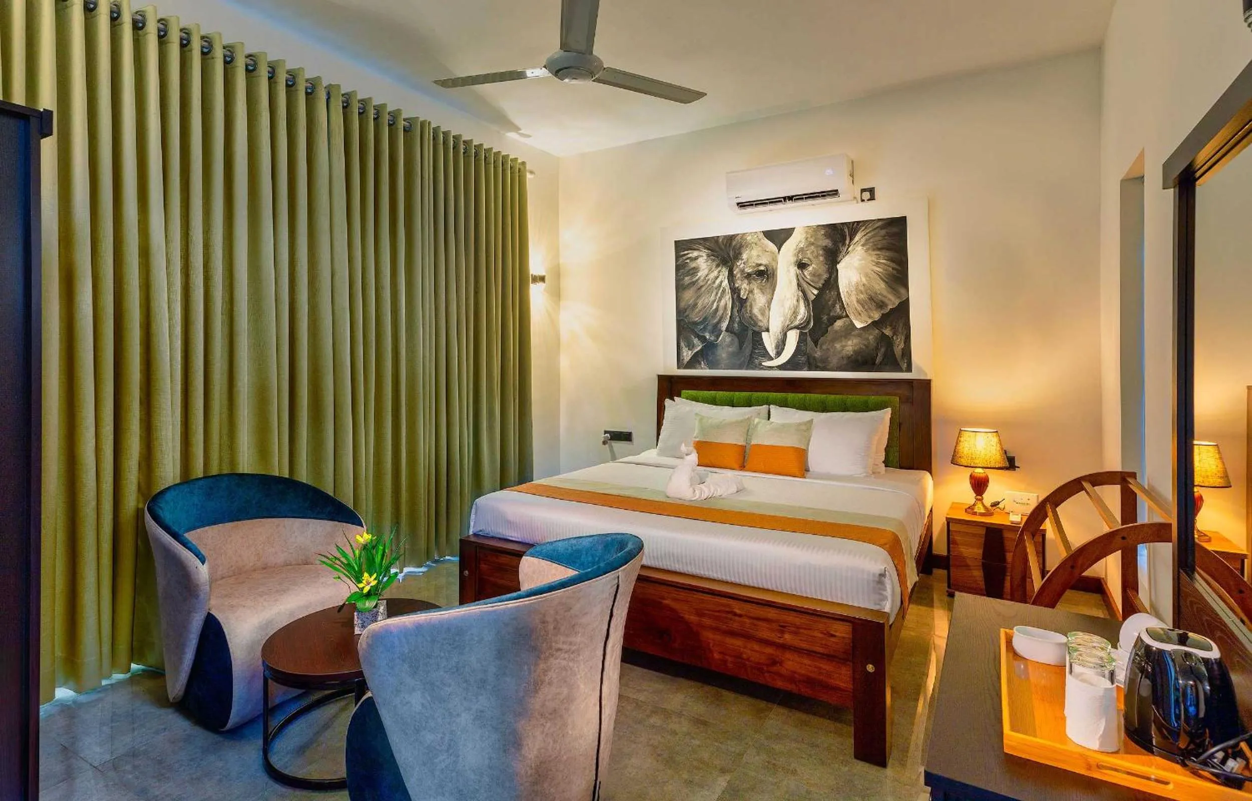 Bedroom, Bed in The Palace by Ocean