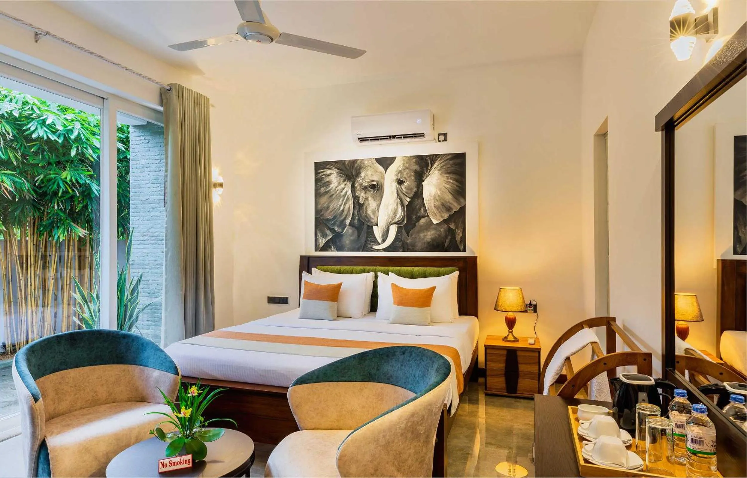 Bedroom, Bed in The Palace by Ocean