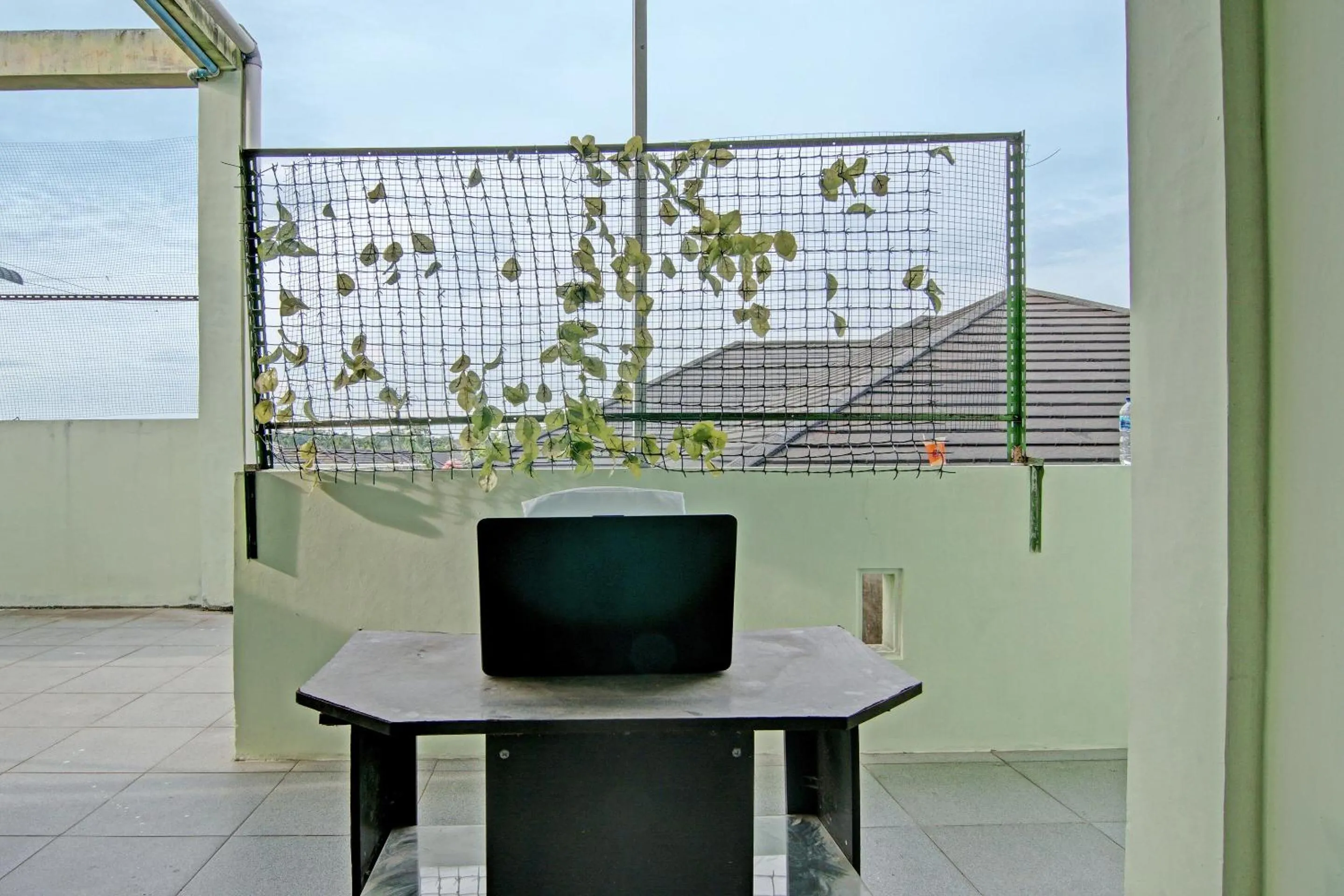 Lobby or reception in SPOT ON 91918 Najla Guest House Syariah