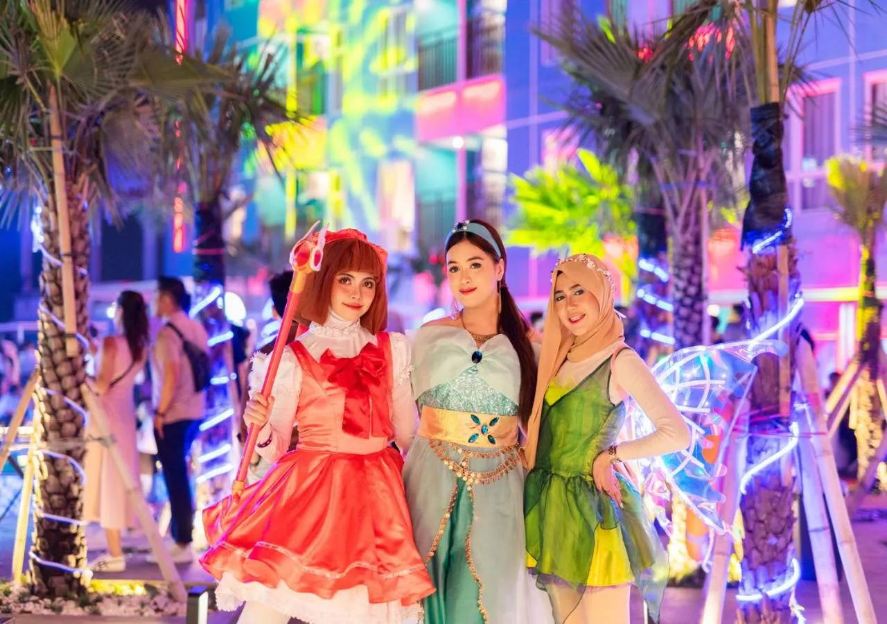 Evening entertainment in Pentacity Hotel Balikpapan