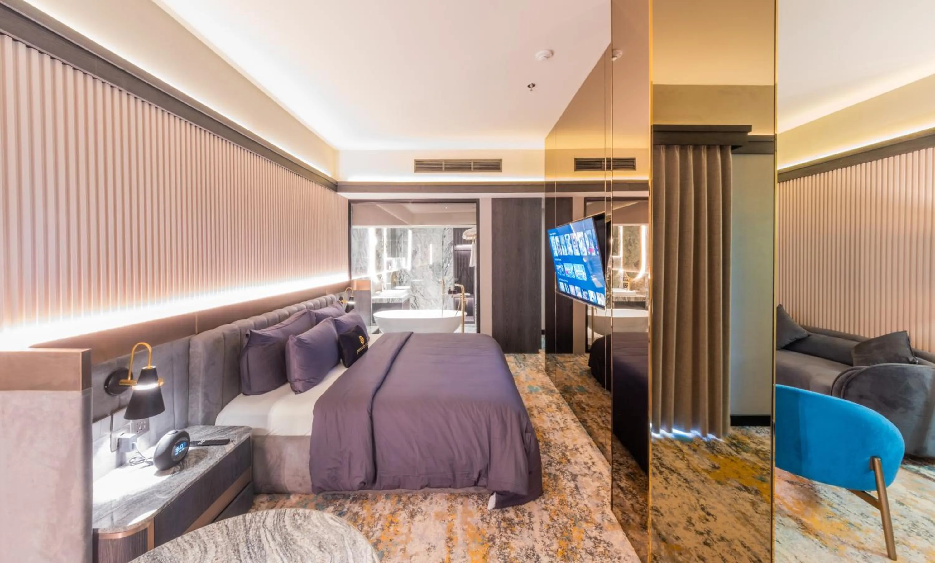 Bed in Pentacity Hotel Balikpapan